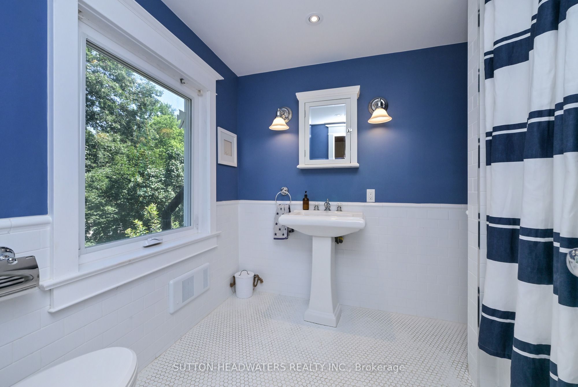 14427 Creditview Road Property Photo 23