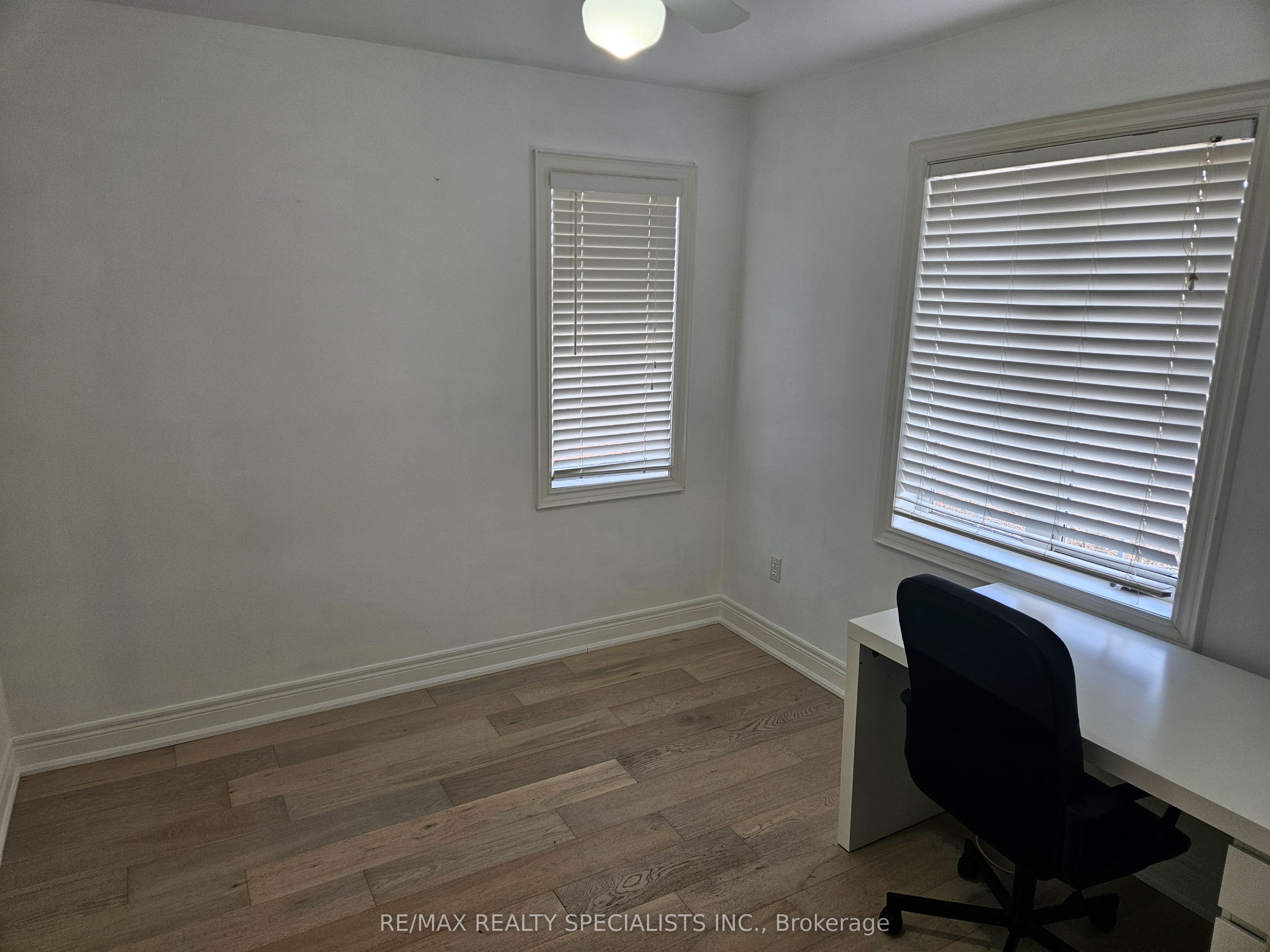 3774 Arbourview Terrace Upper Property Photo 11