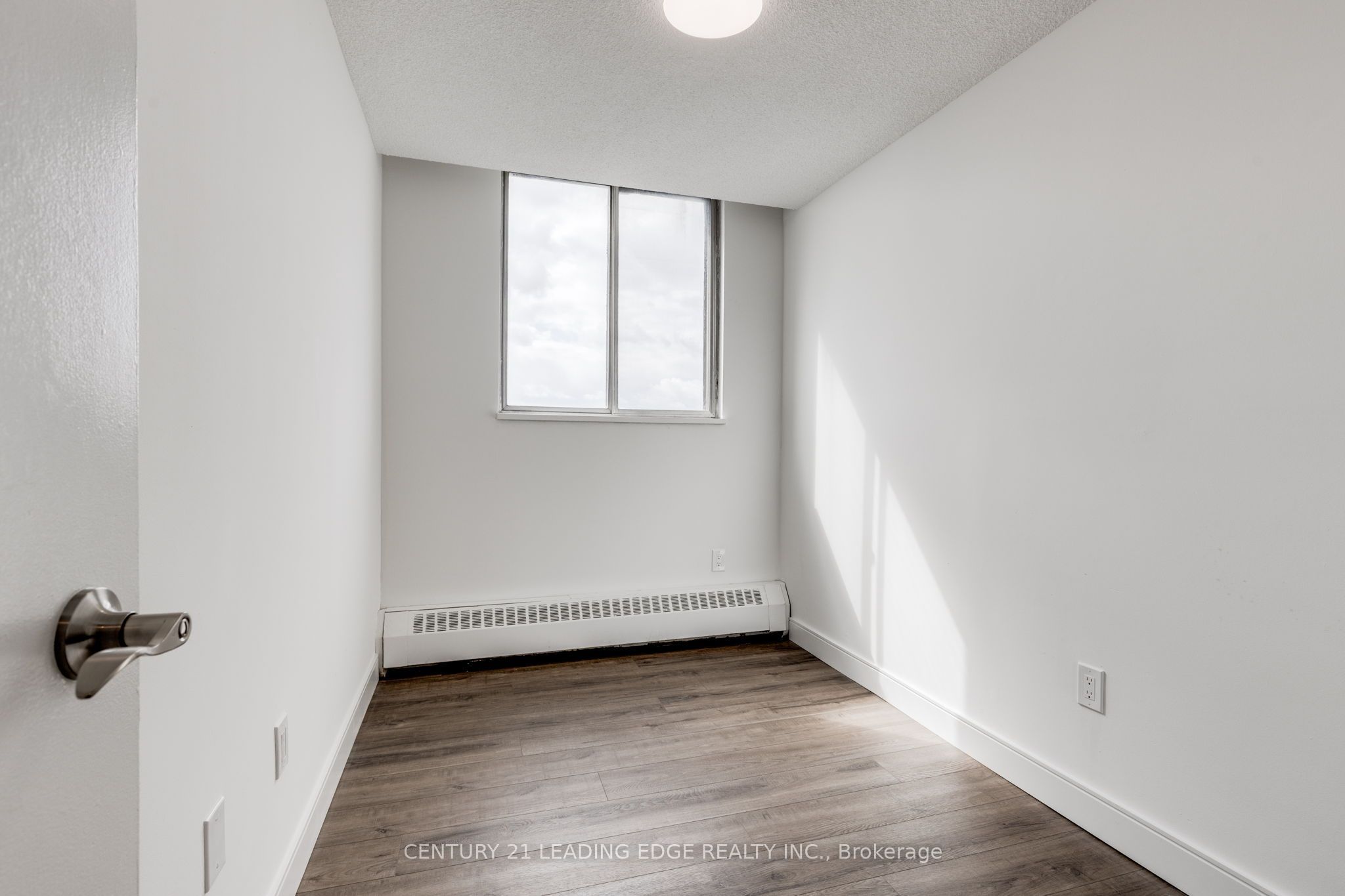 200 Lotherton Pathway 1208 Property Photo 29