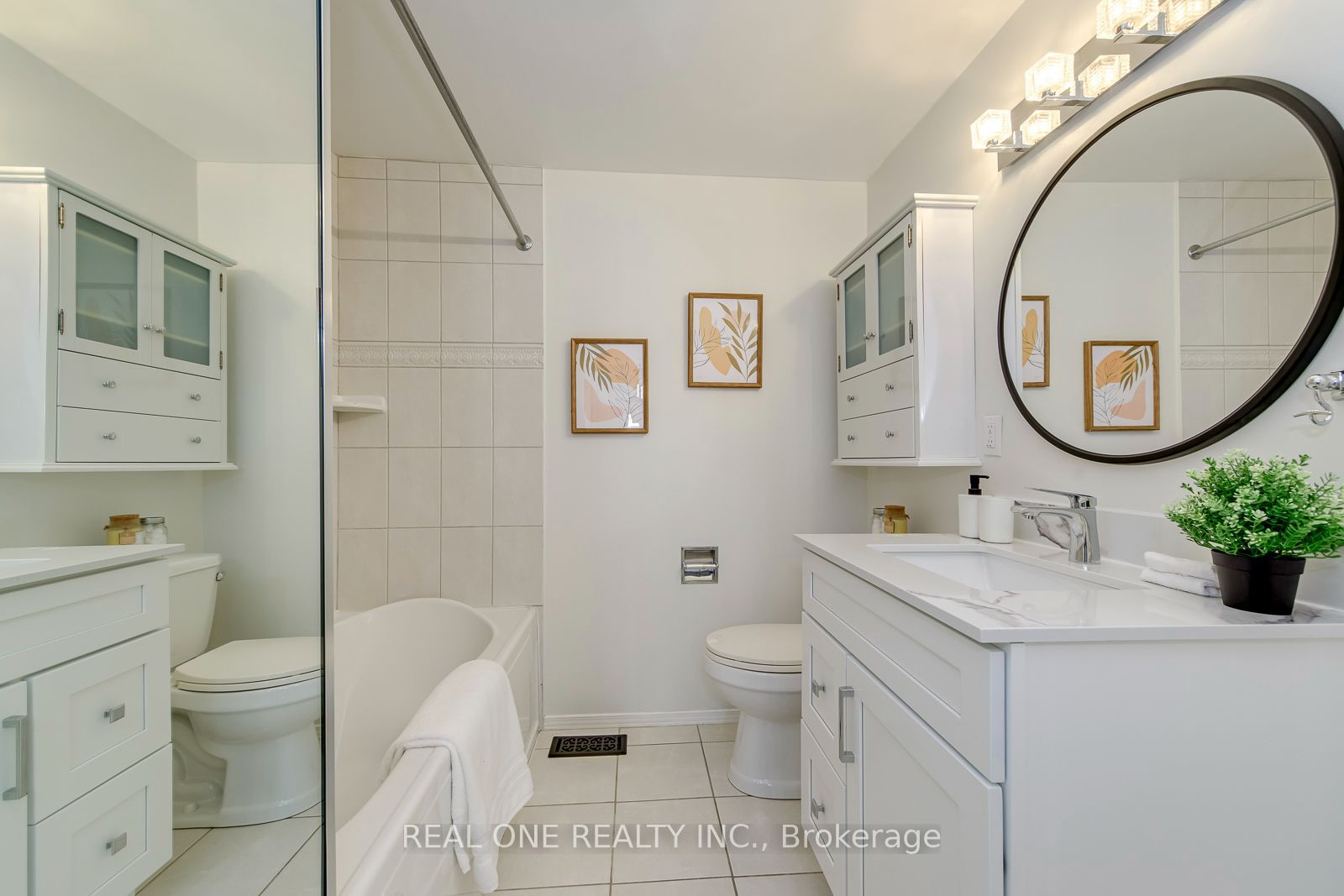 741 Queensbridge Drive Property Photo 26