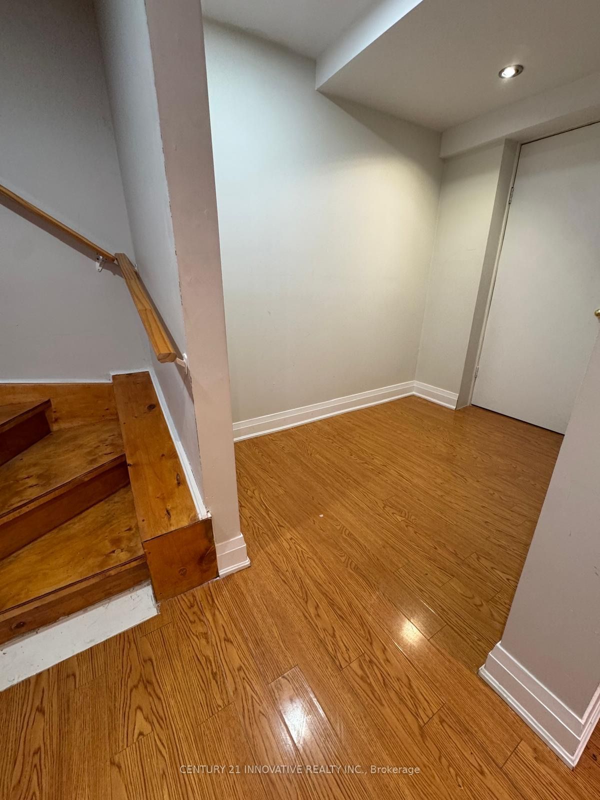 3674 Freeman Terrace Property Photo 3