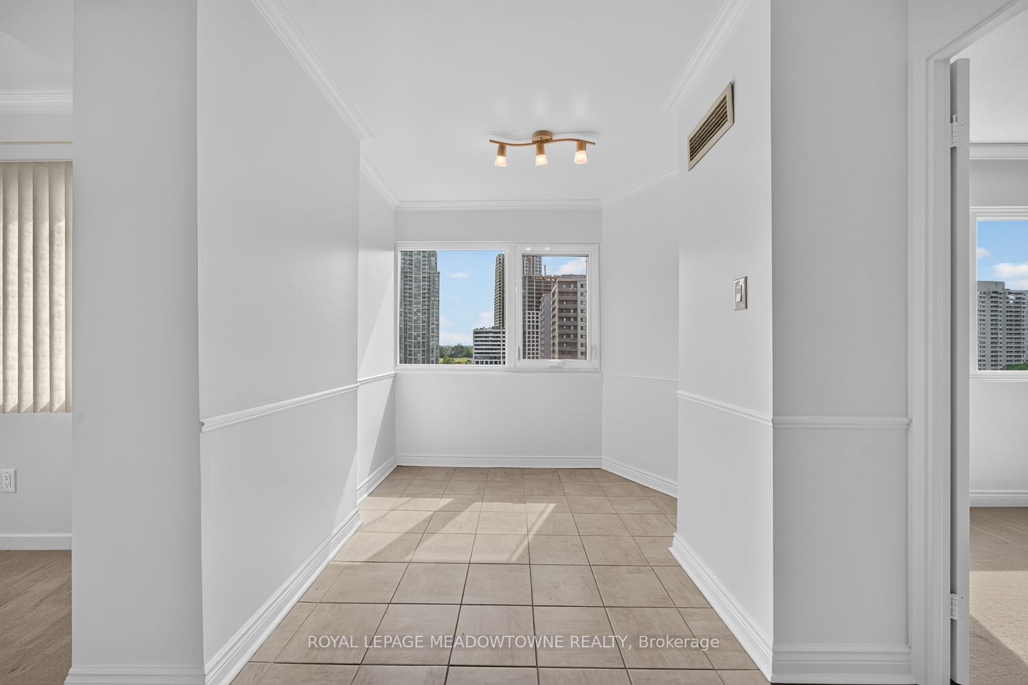1580 Mississauga Valley Boulevard 1501 Property Photo 21