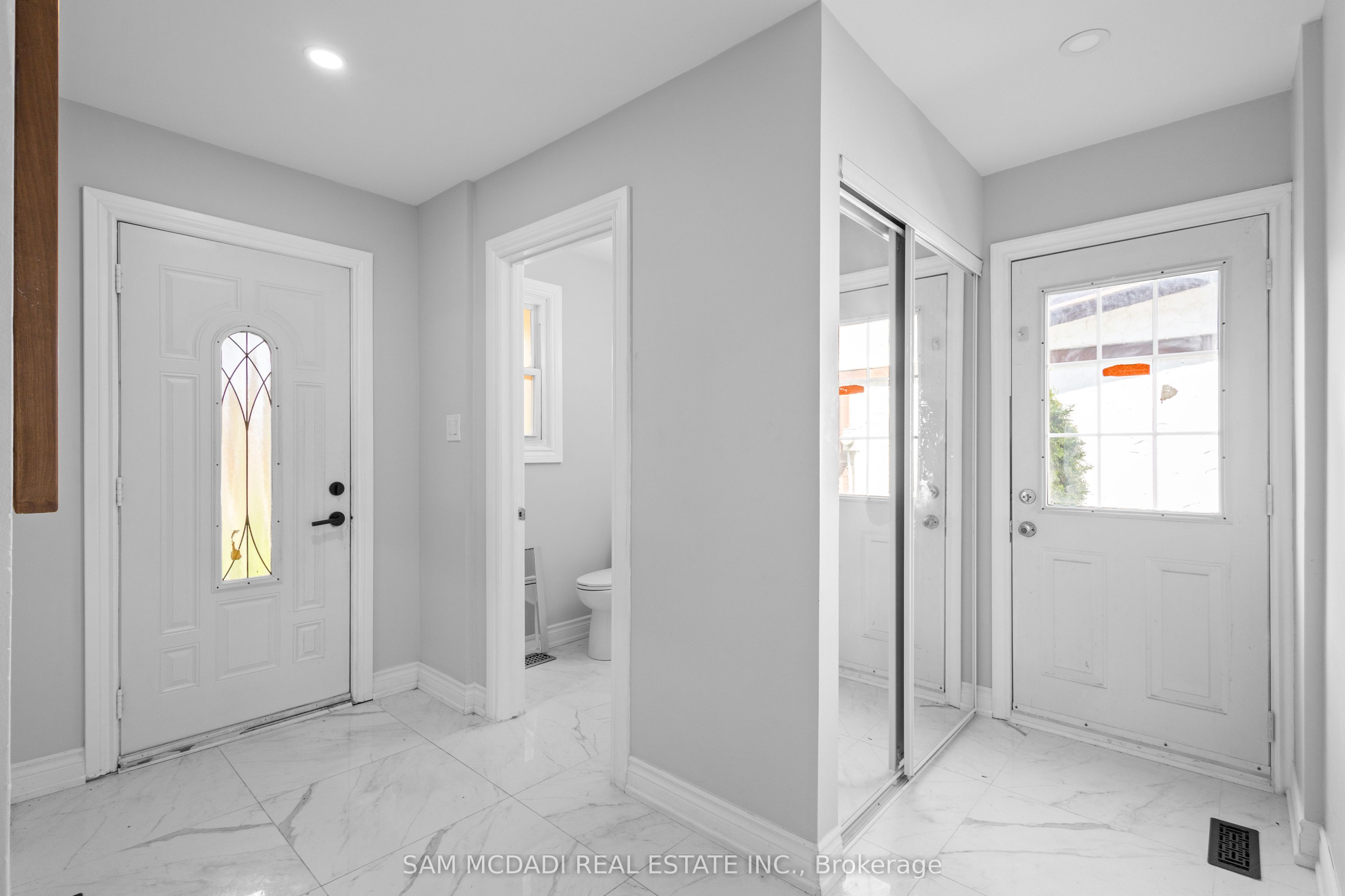 6755 Segovia Road Property Photo 4