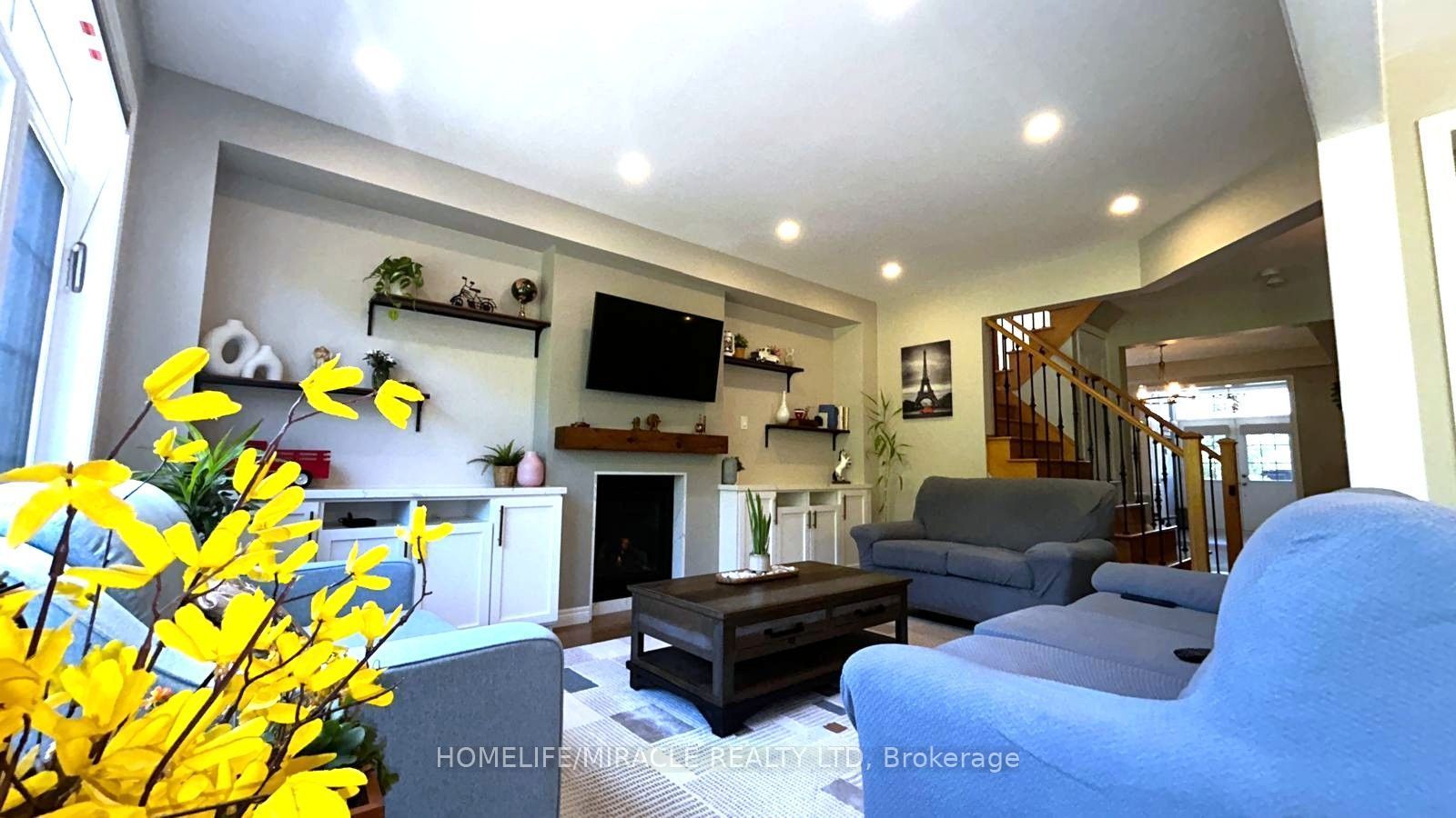 185 Thornbush Boulevard Property Photo 17