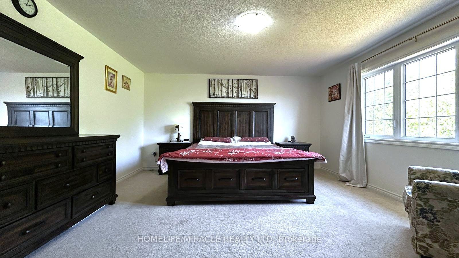 185 Thornbush Boulevard Property Photo 28