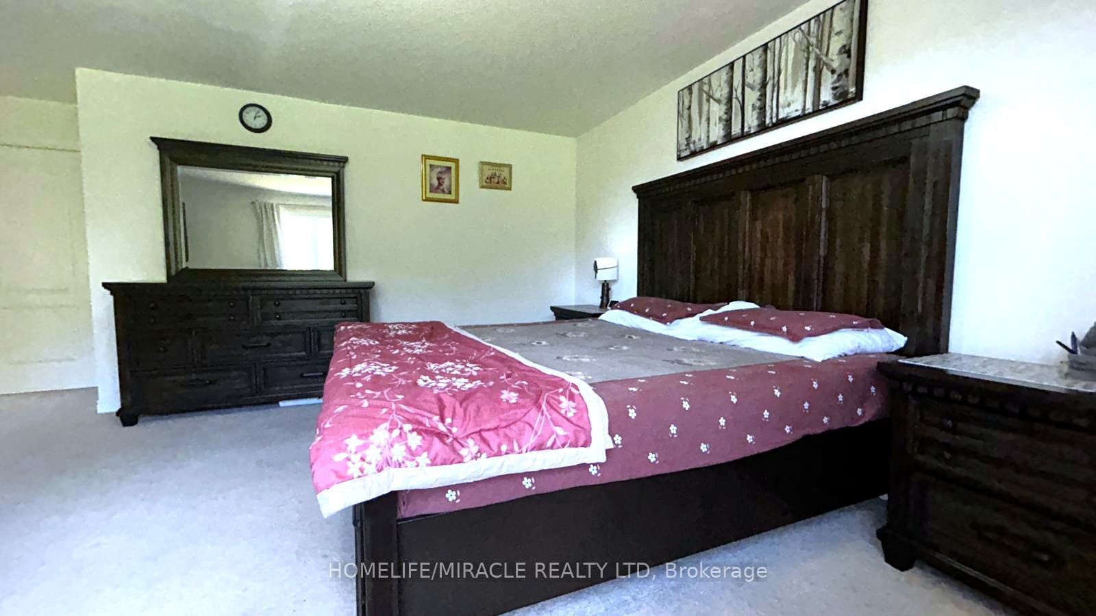185 Thornbush Boulevard Property Photo 29