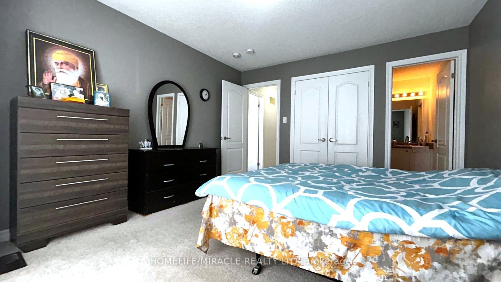 185 Thornbush Boulevard Property Photo 36