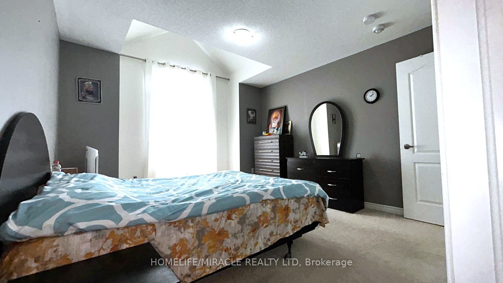 185 Thornbush Boulevard Property Photo 37