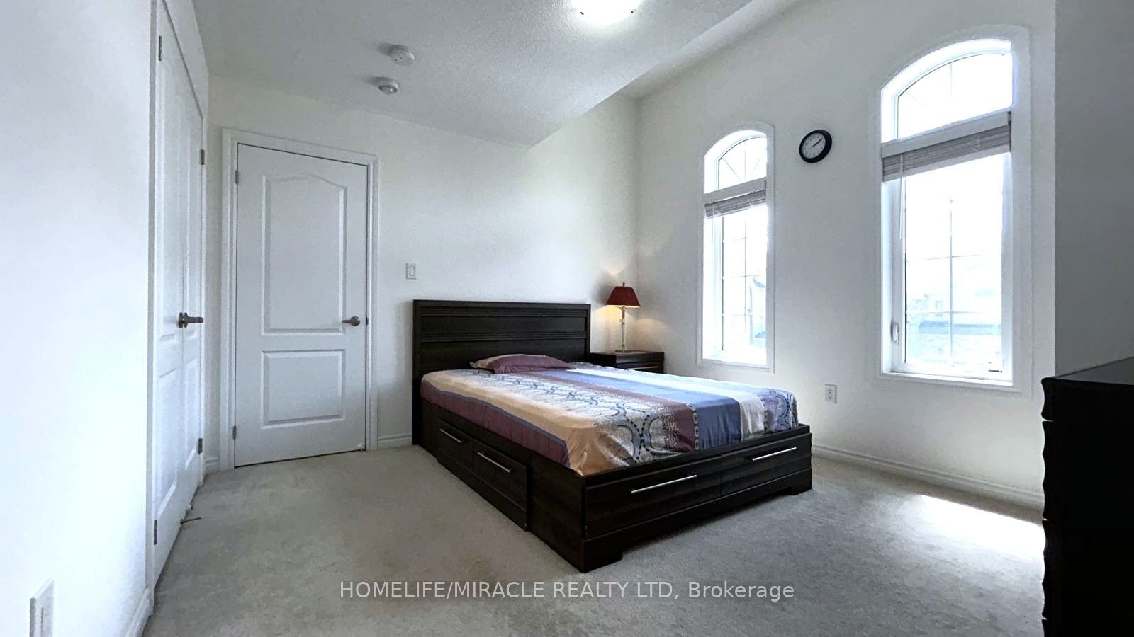 185 Thornbush Boulevard Property Photo 40