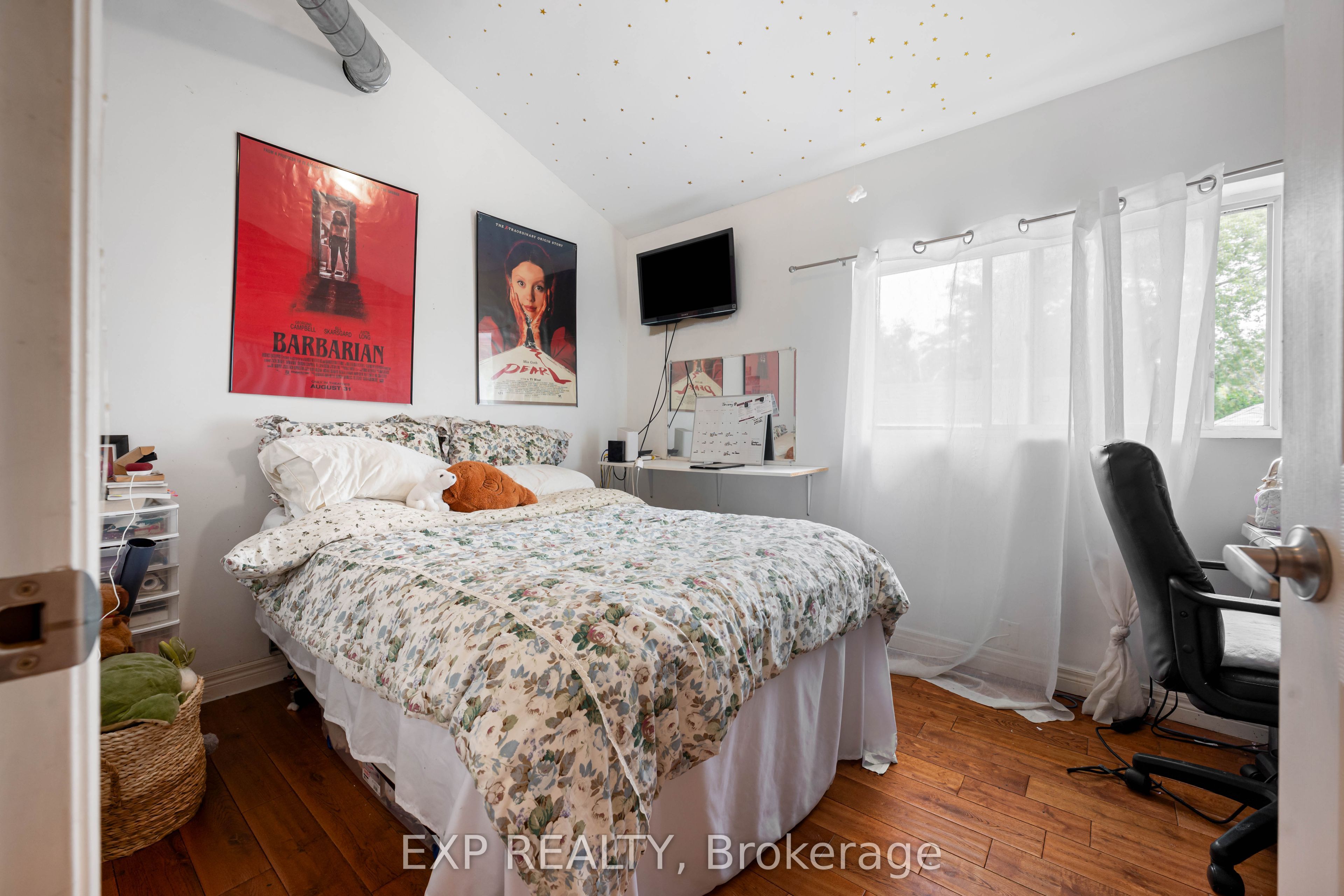 48 First Street Property Photo 14