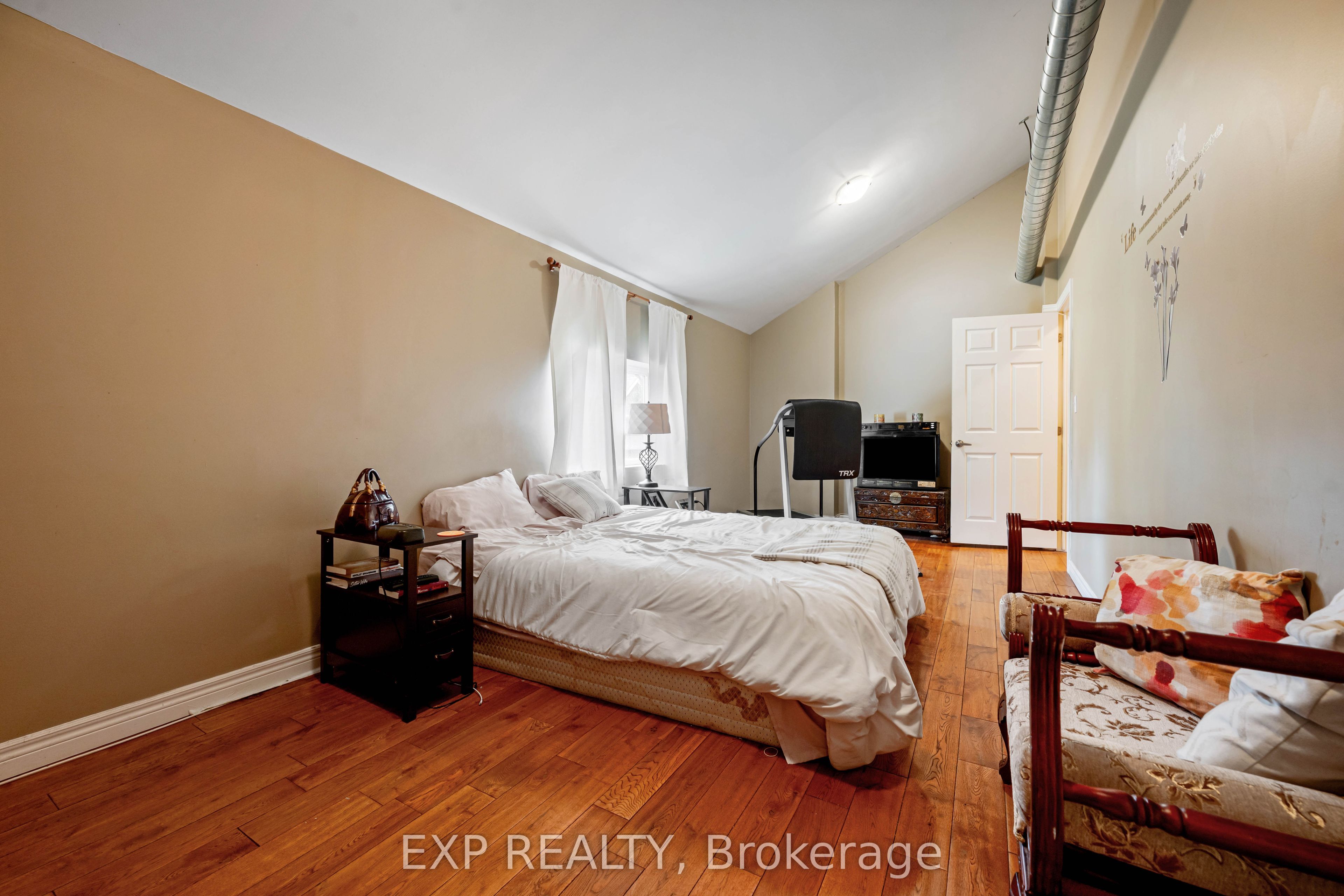 48 First Street Property Photo 17