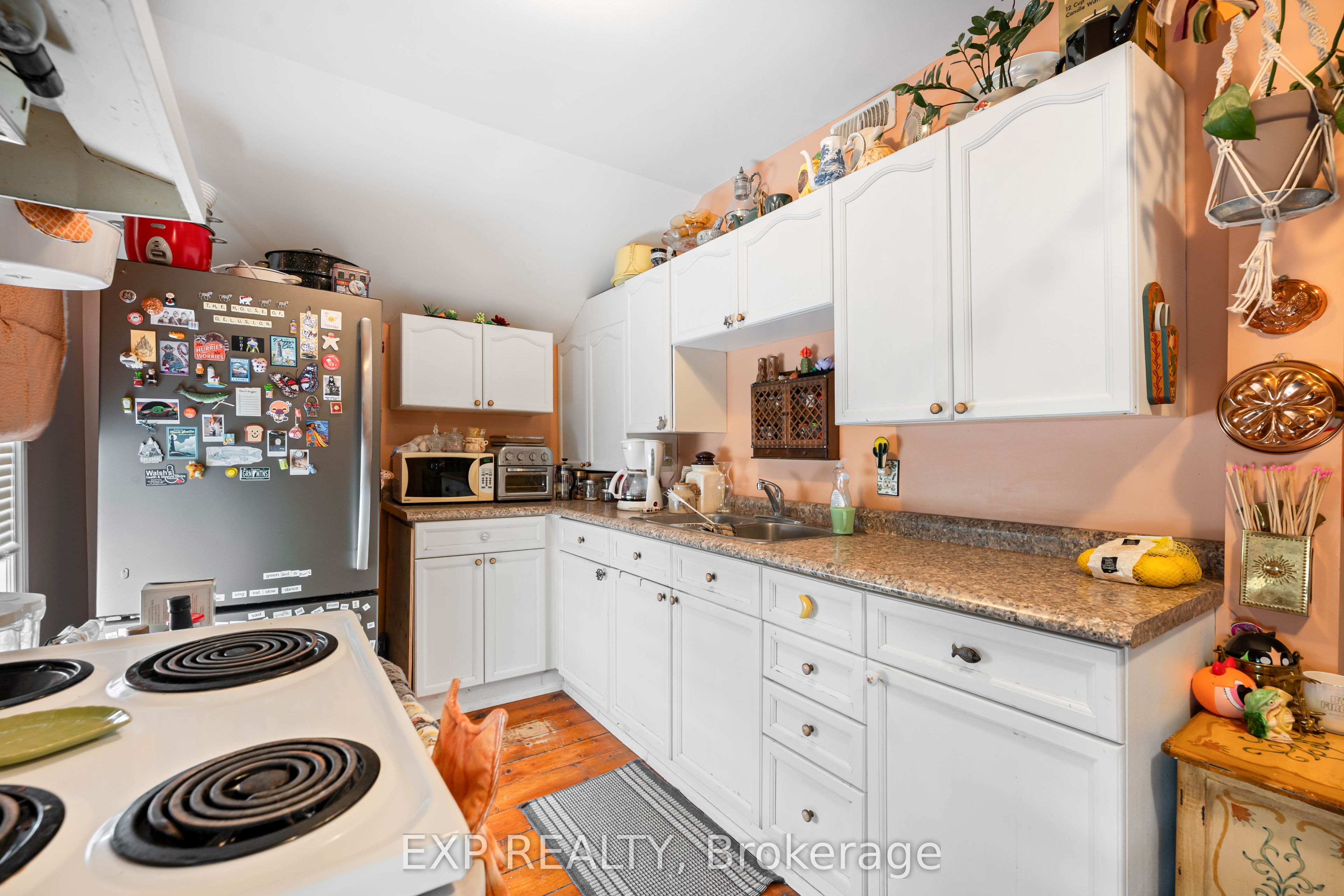 48 First Street Property Photo 22