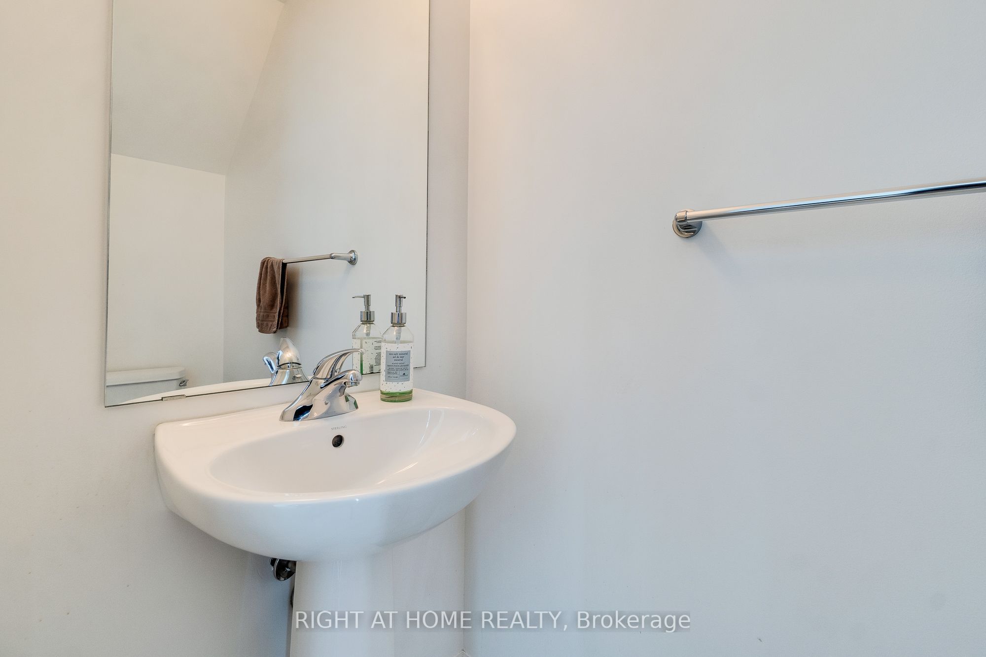 223 Webb Drive 2702 Property Photo 12