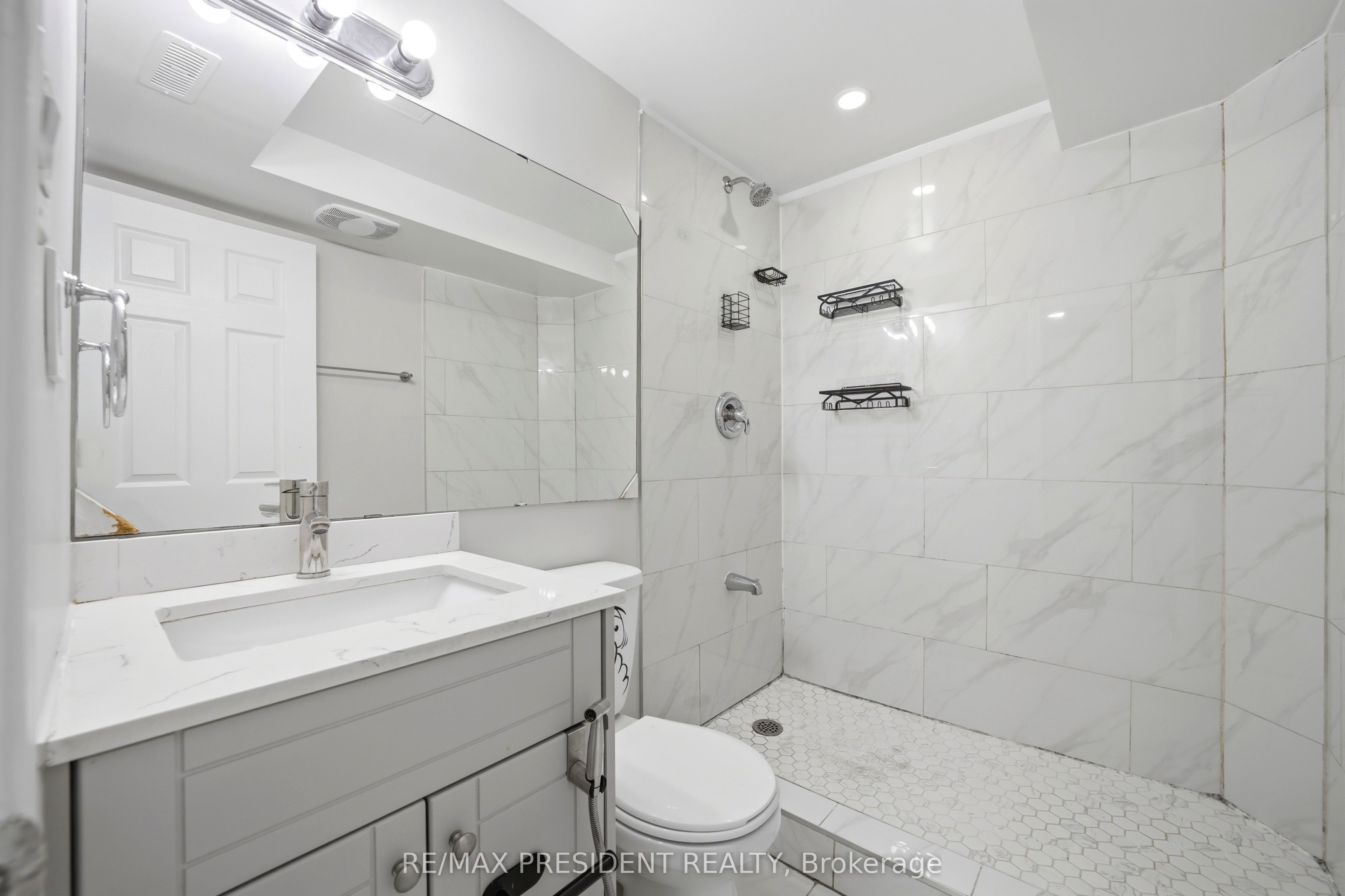 112 Ravenswood Drive Property Photo 34