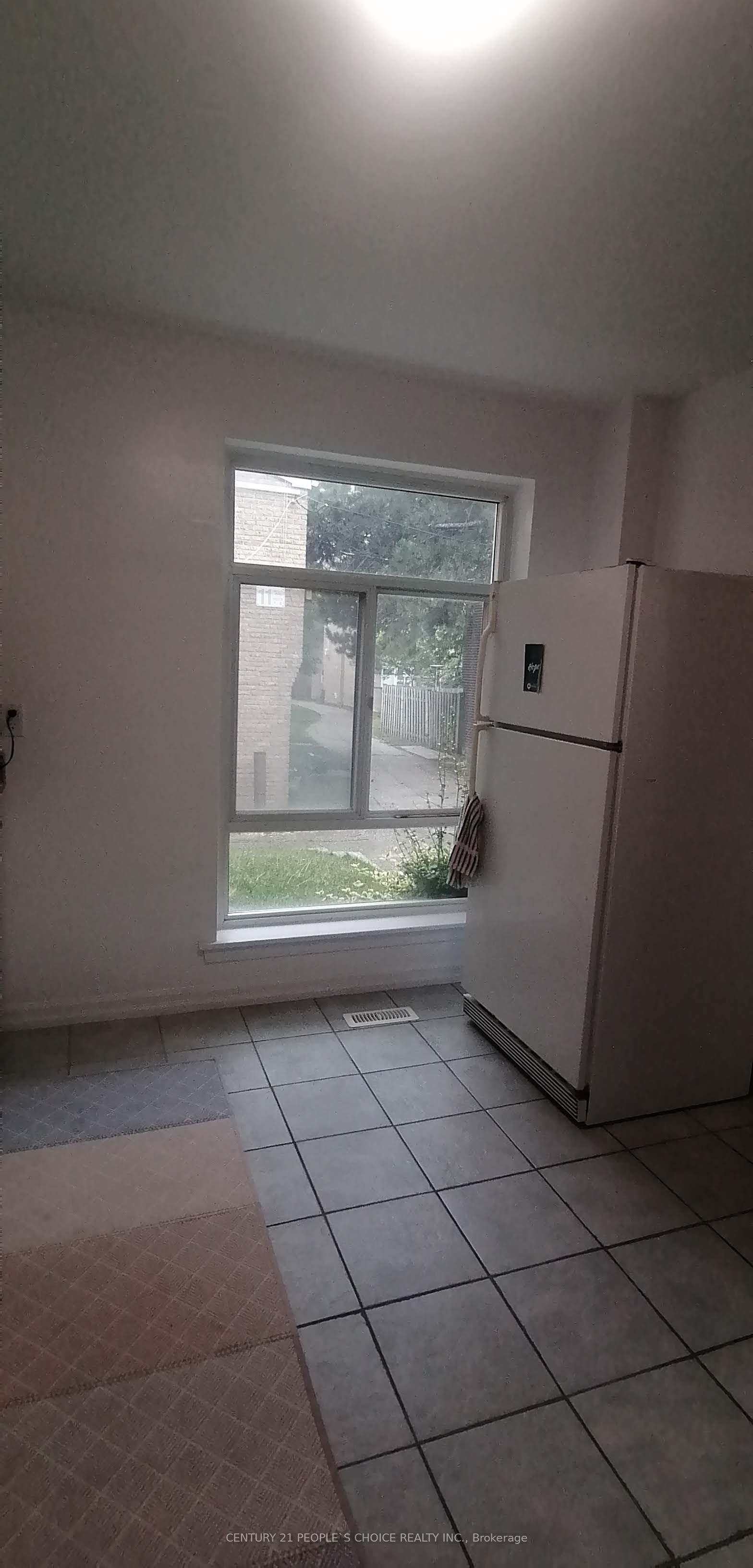 17 Gosford Boulevard 9 Property Photo 11