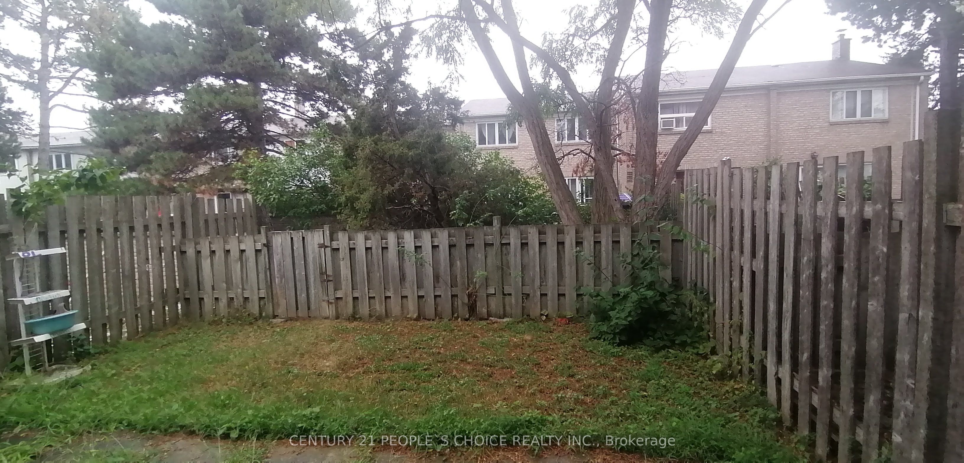 17 Gosford Boulevard 9 Property Photo 13