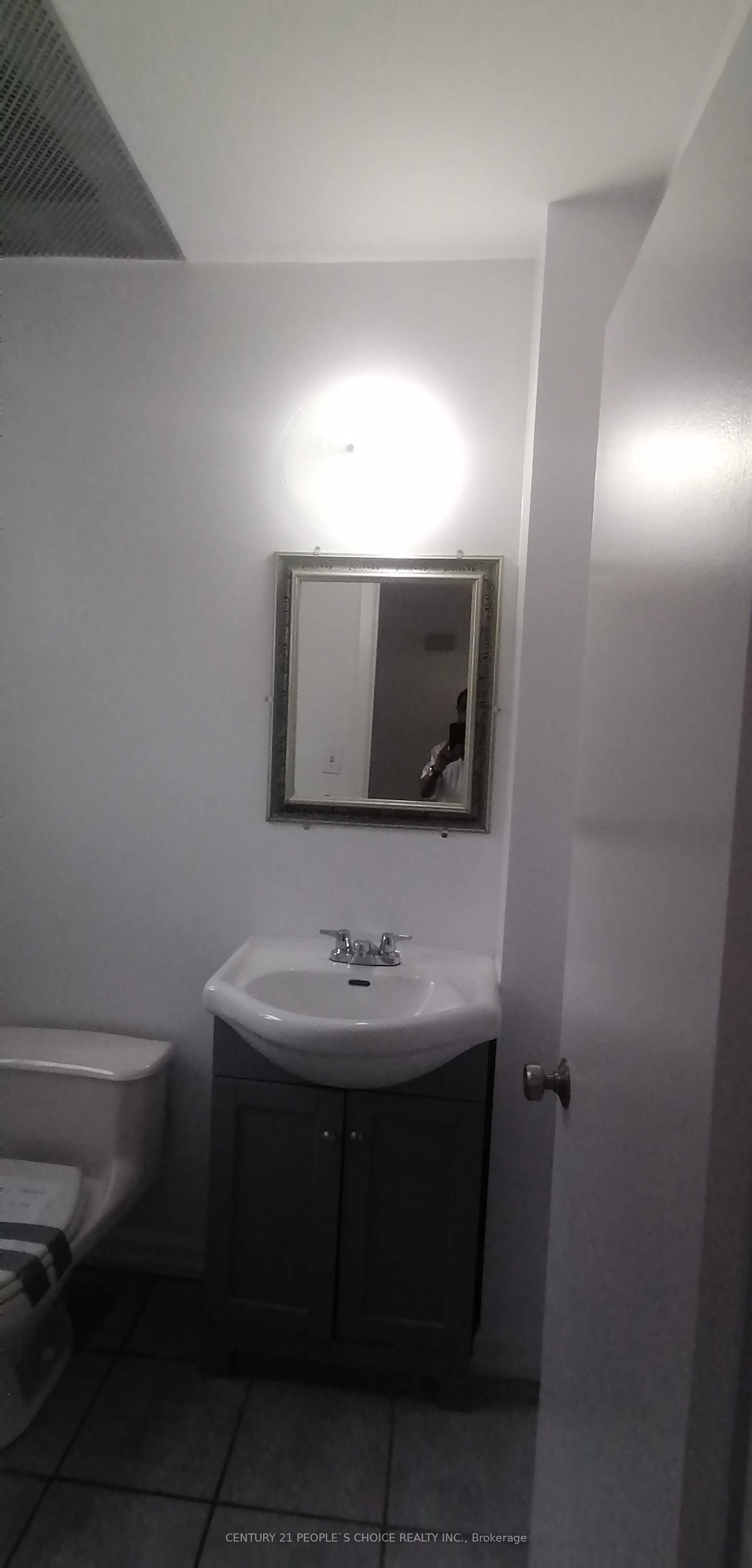 17 Gosford Boulevard 9 Property Photo 17