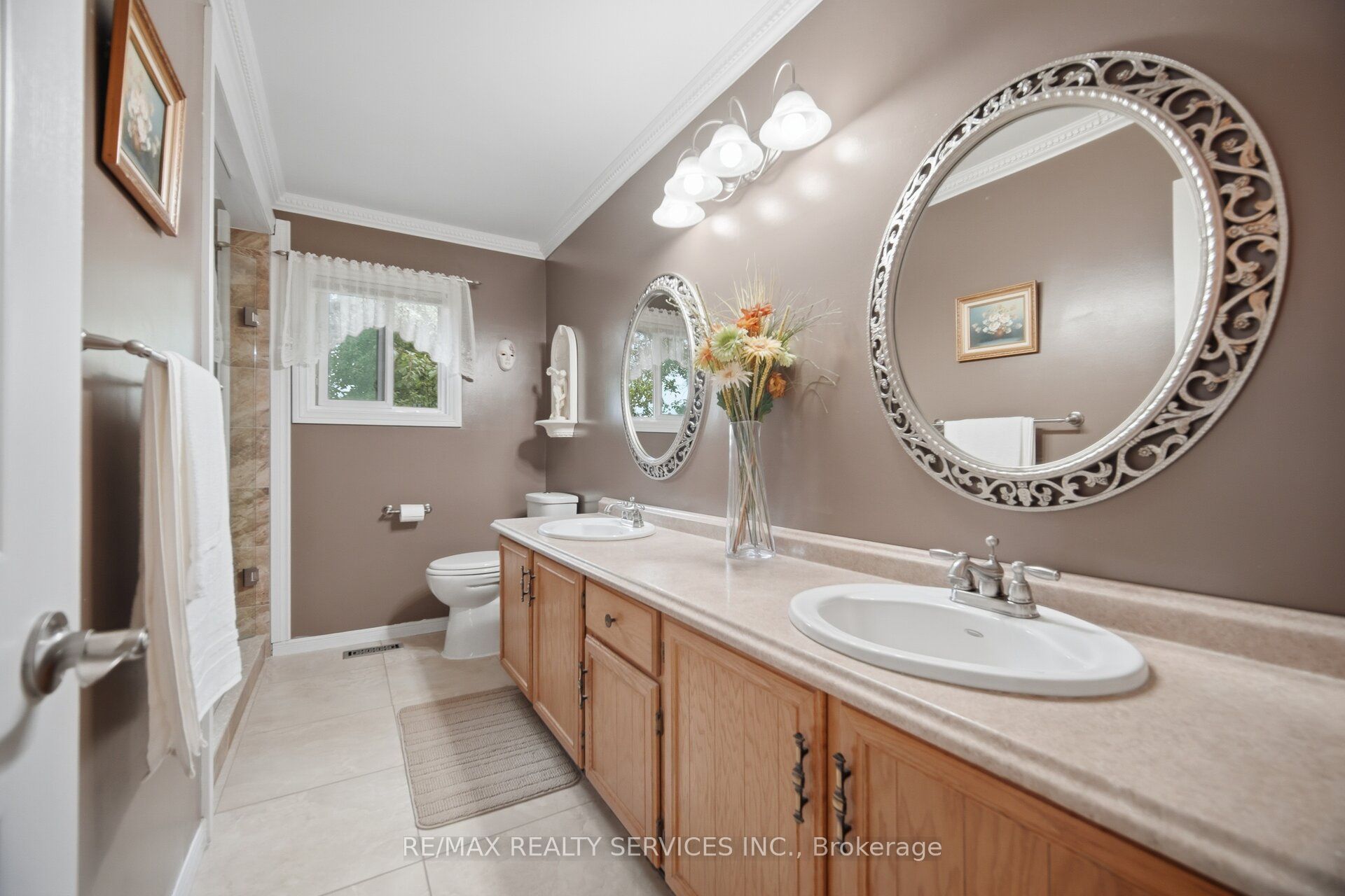 29 Christie Drive Property Photo 37