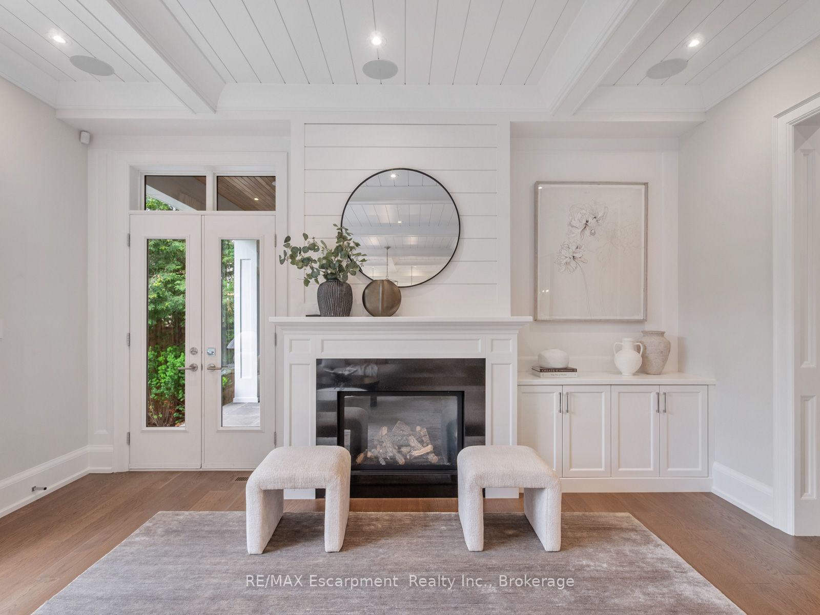 1077 Bridge Road Property Photo 12