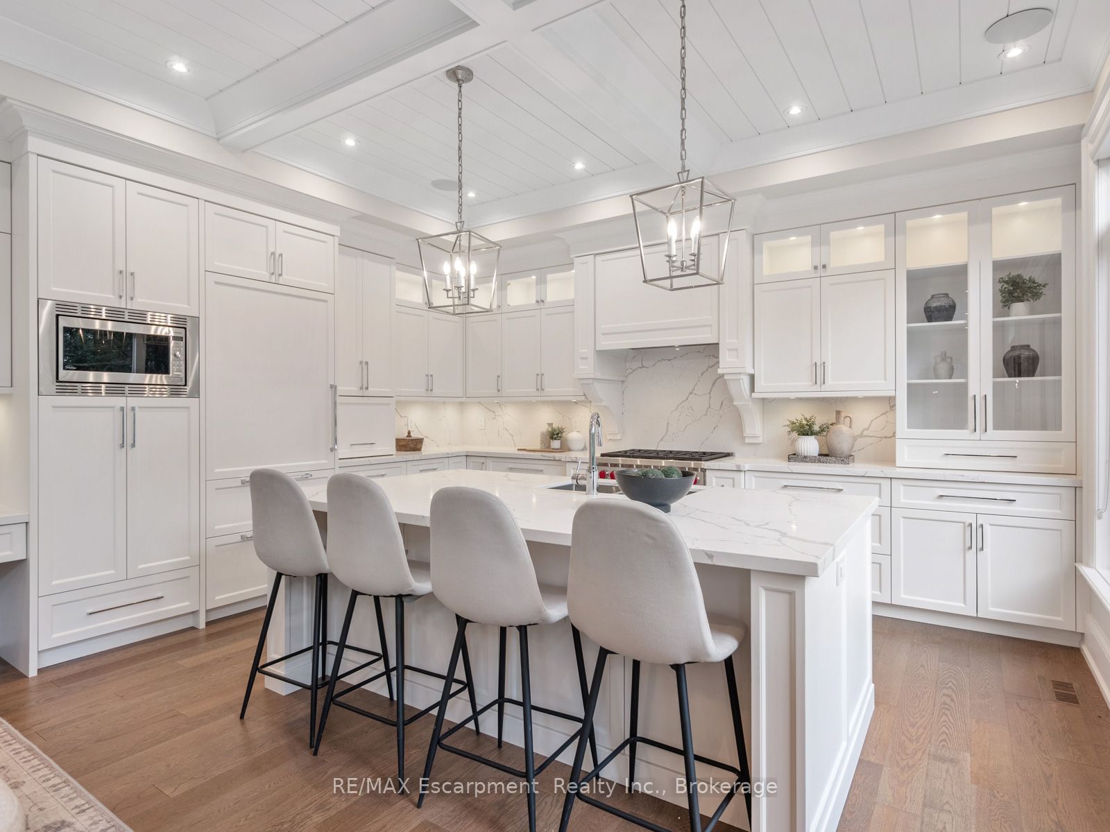 1077 Bridge Road Property Photo 15