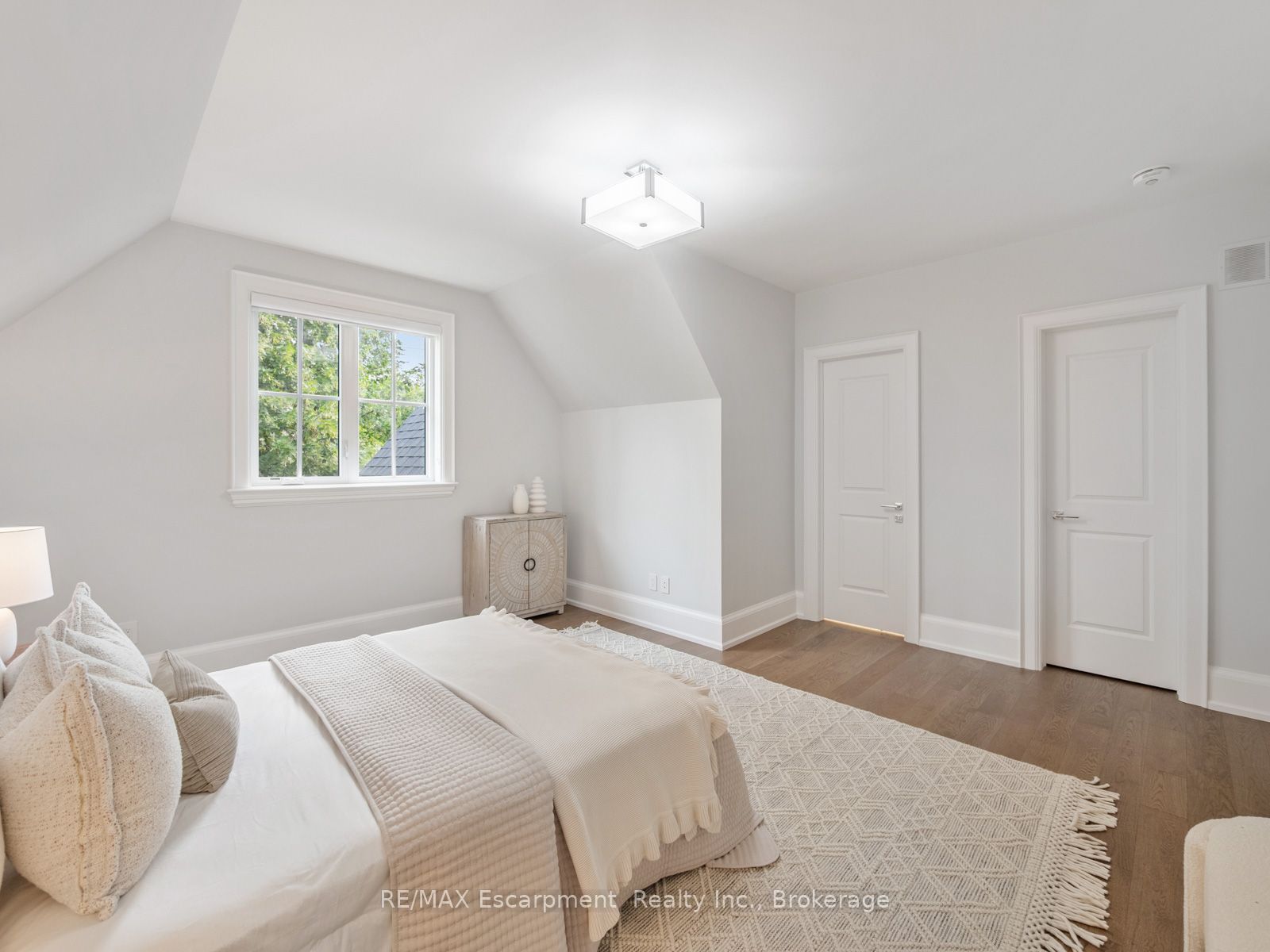 1077 Bridge Road Property Photo 27