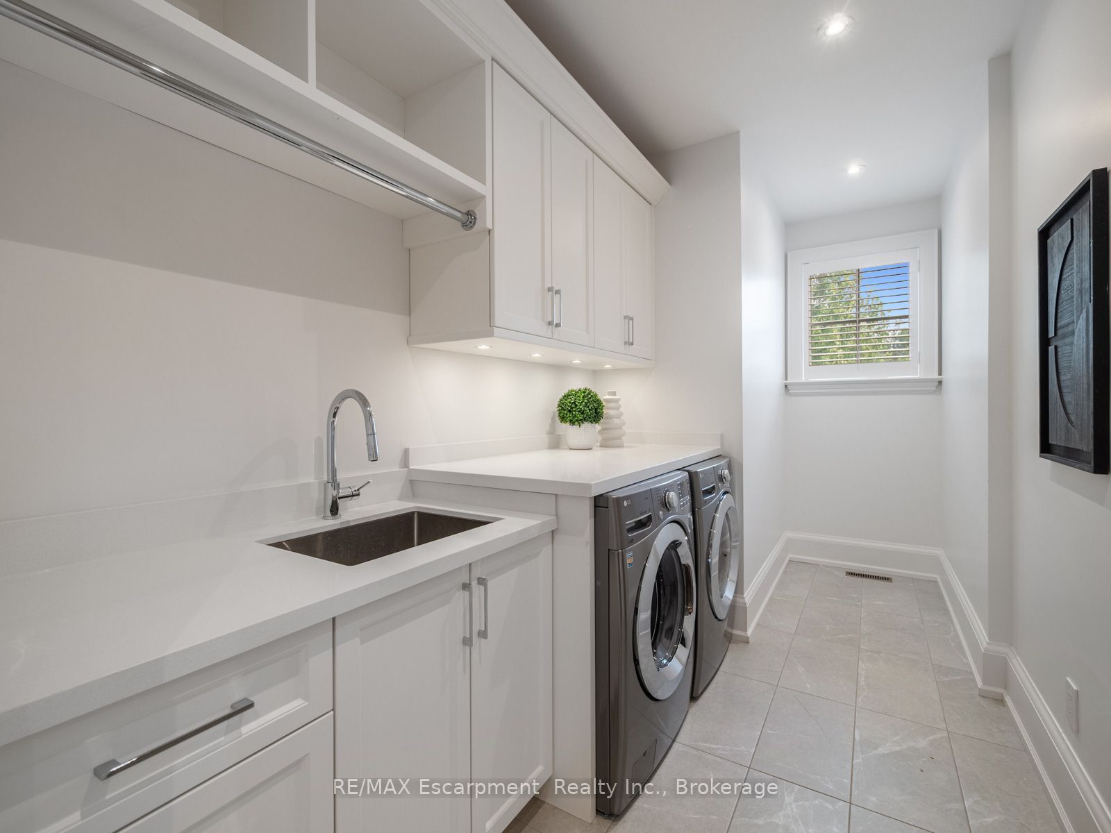 1077 Bridge Road Property Photo 33