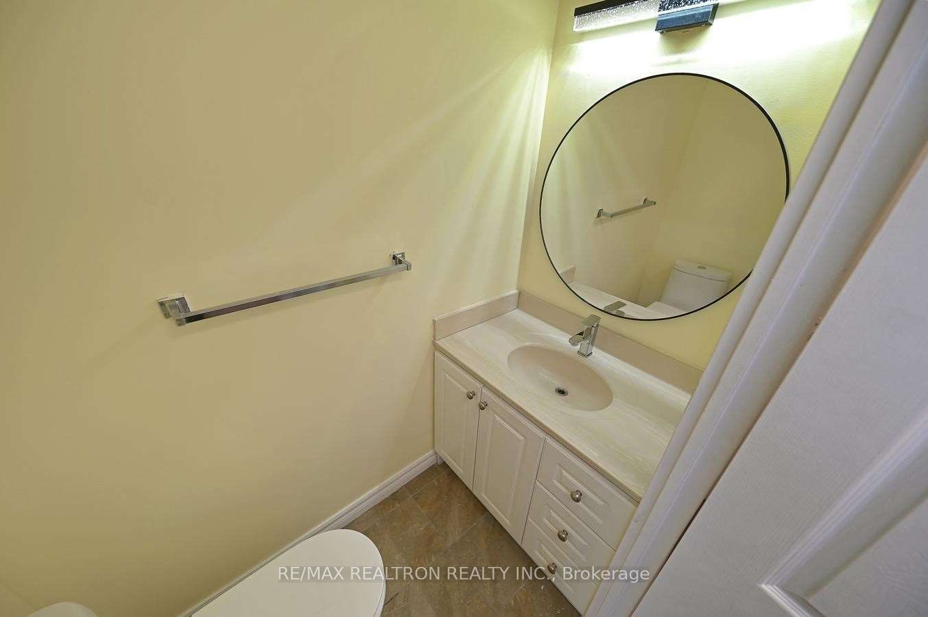 21 Knightsbridge Road 1201 Property Photo 23