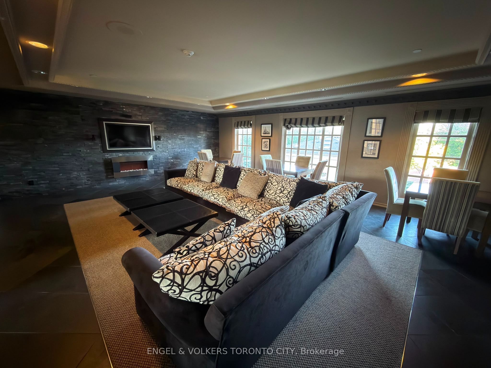 2285 Lake Shore Boulevard W 1204 Property Photo 6