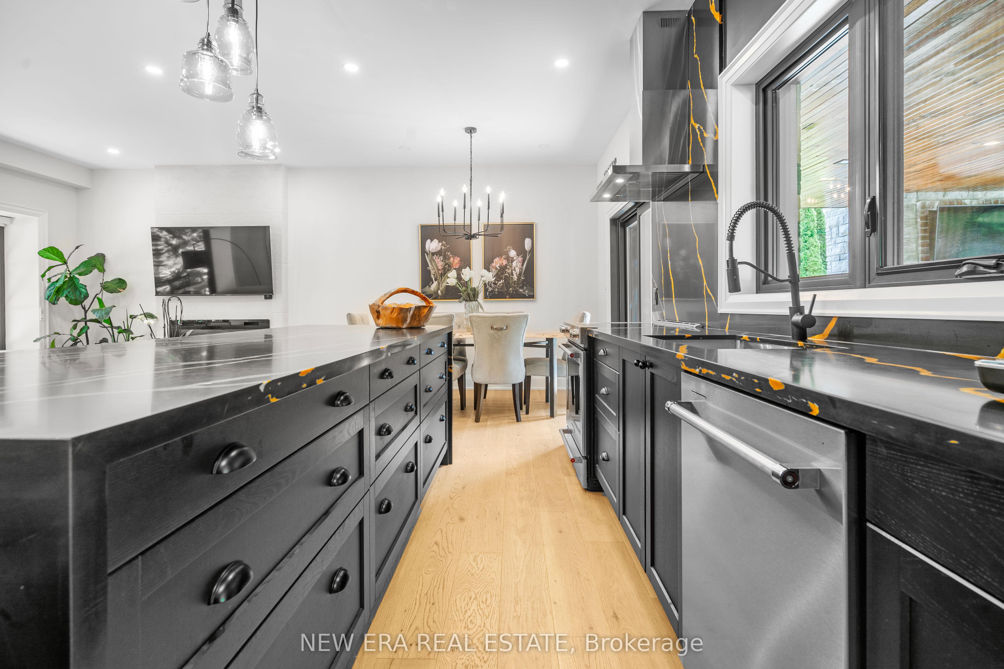 261 Pinetree Way Property Photo 11
