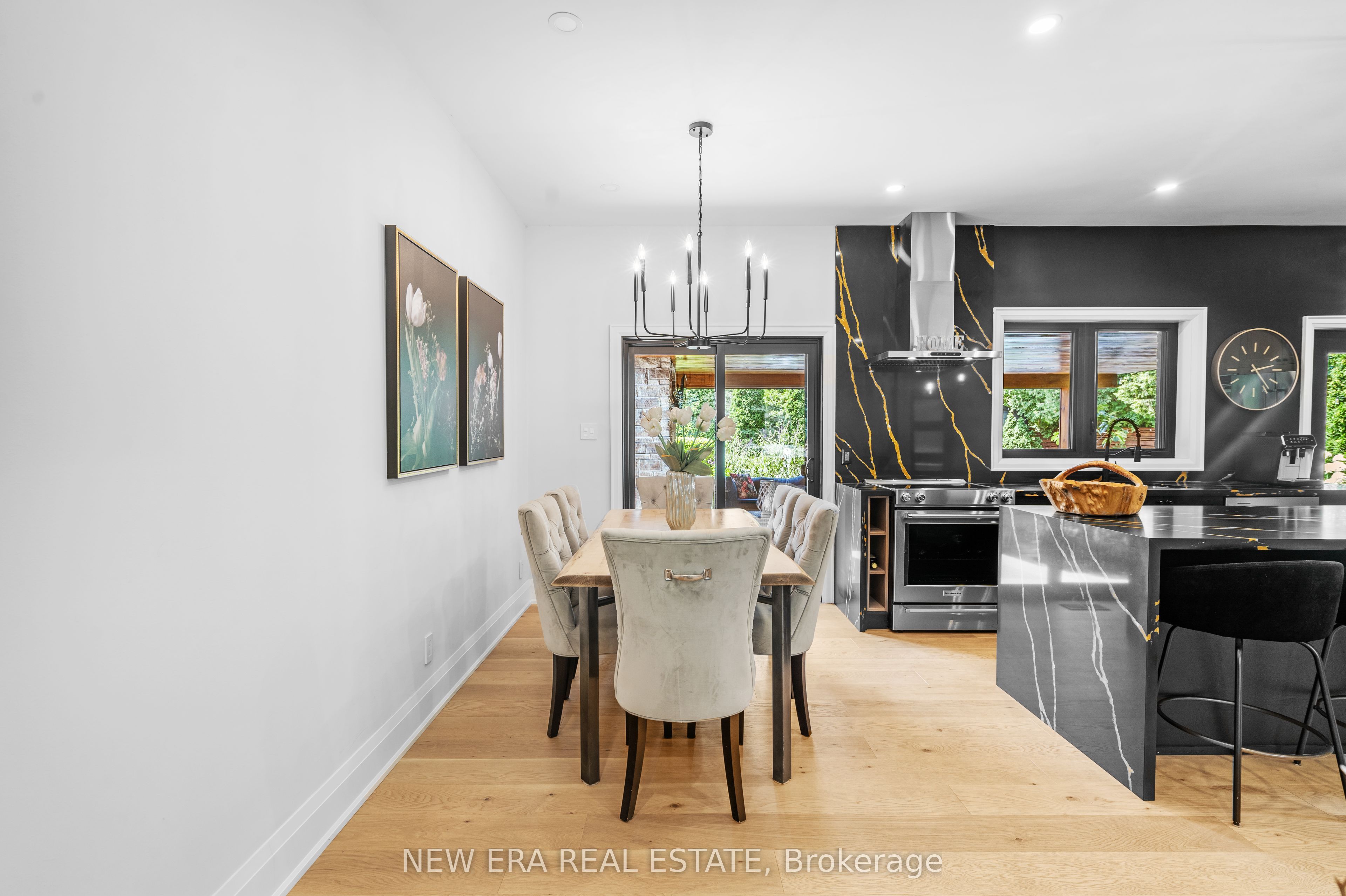 261 Pinetree Way Property Photo 14