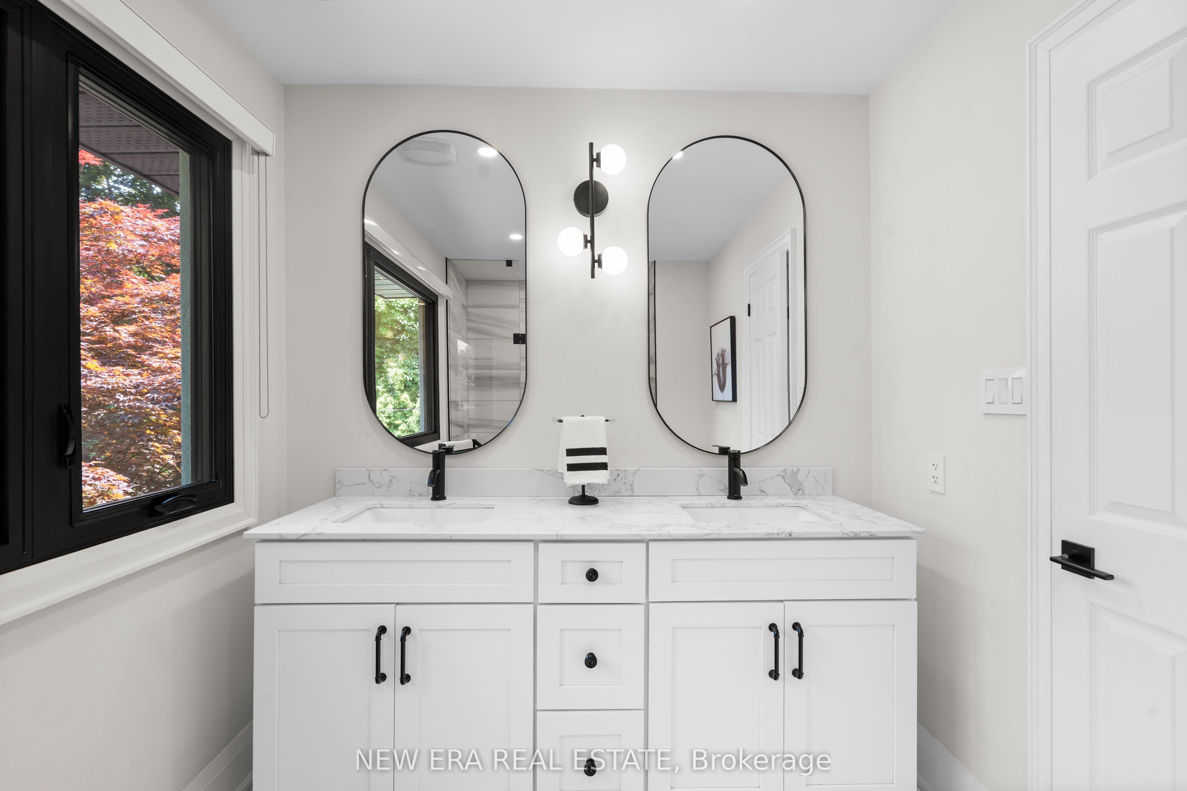 261 Pinetree Way Property Photo 23