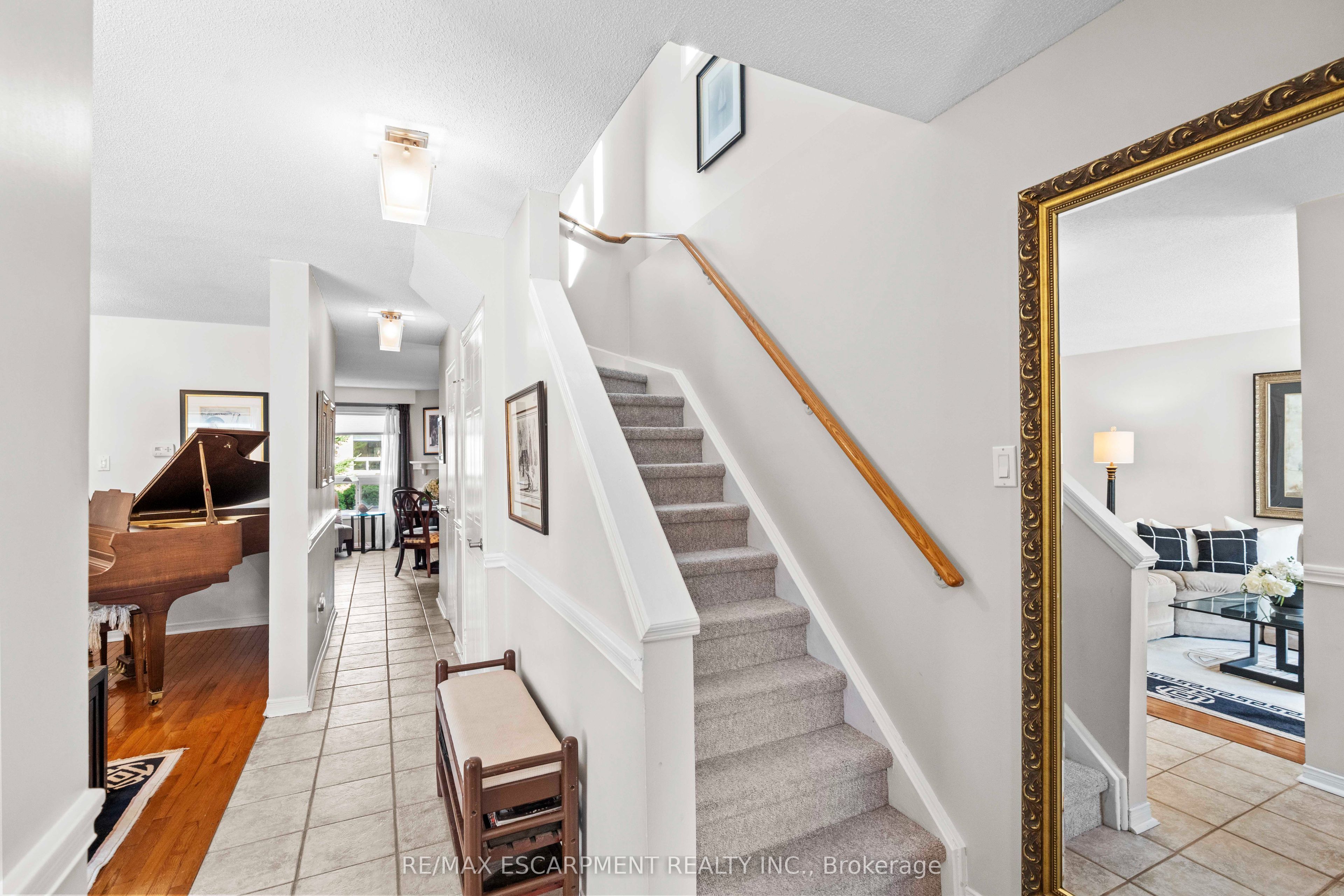 2272 Mowat Avenue 56 Property Photo 3
