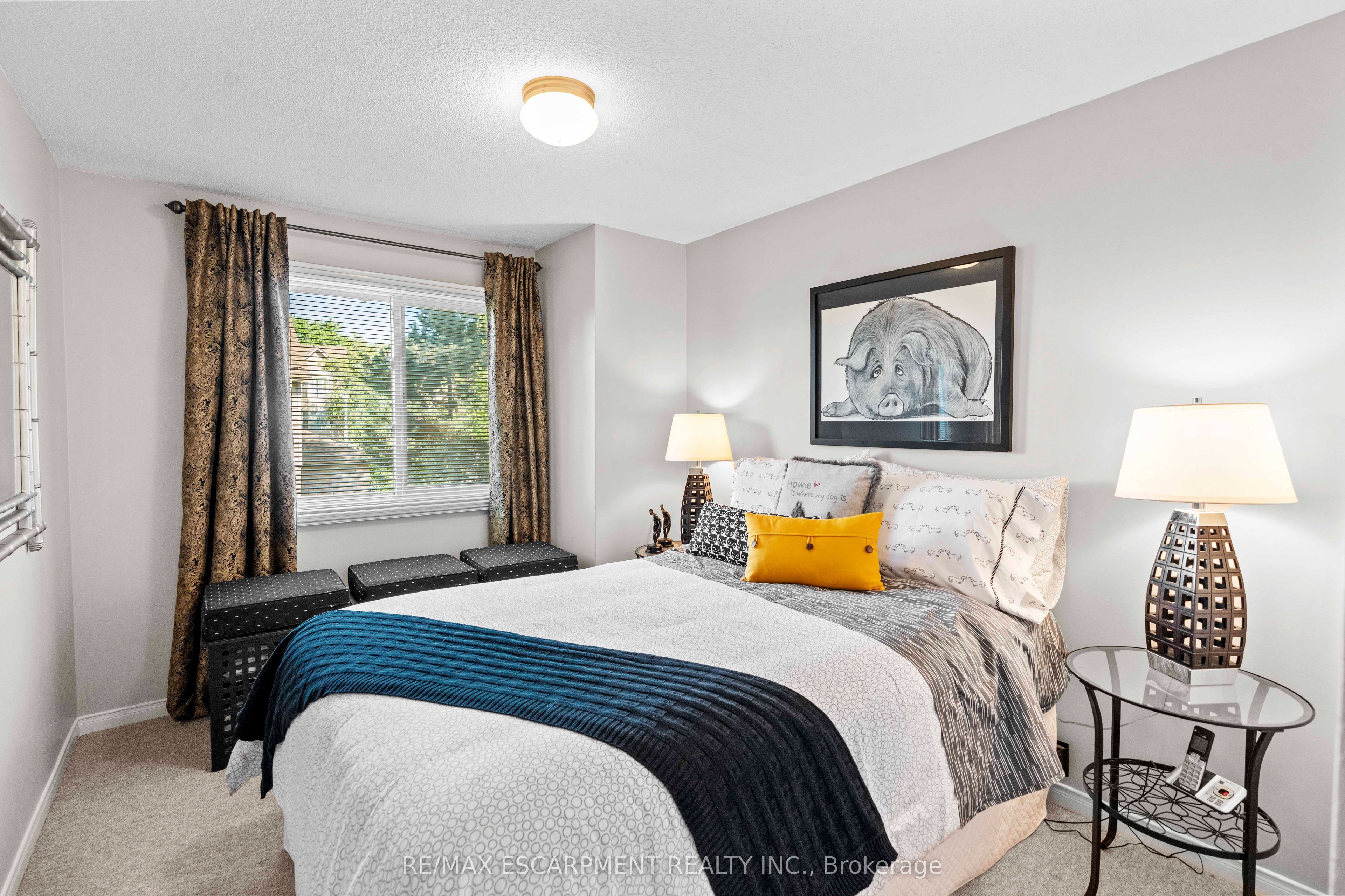 2272 Mowat Avenue 56 Property Photo 18