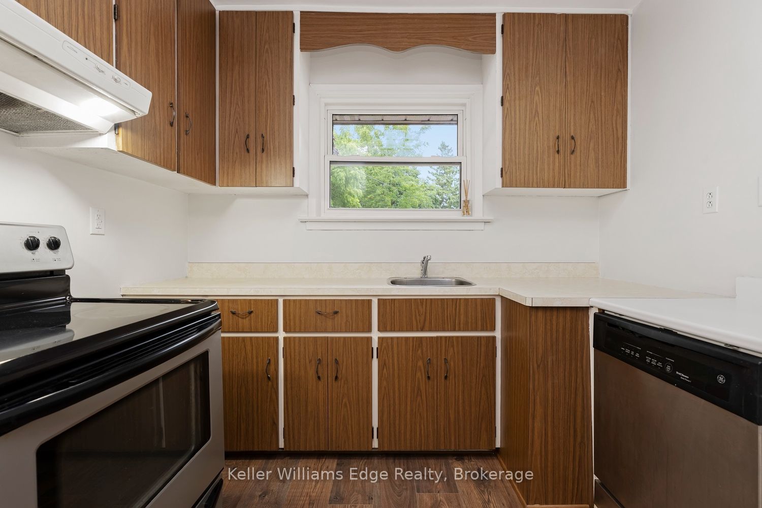 292 Mill Street E Property Photo 11