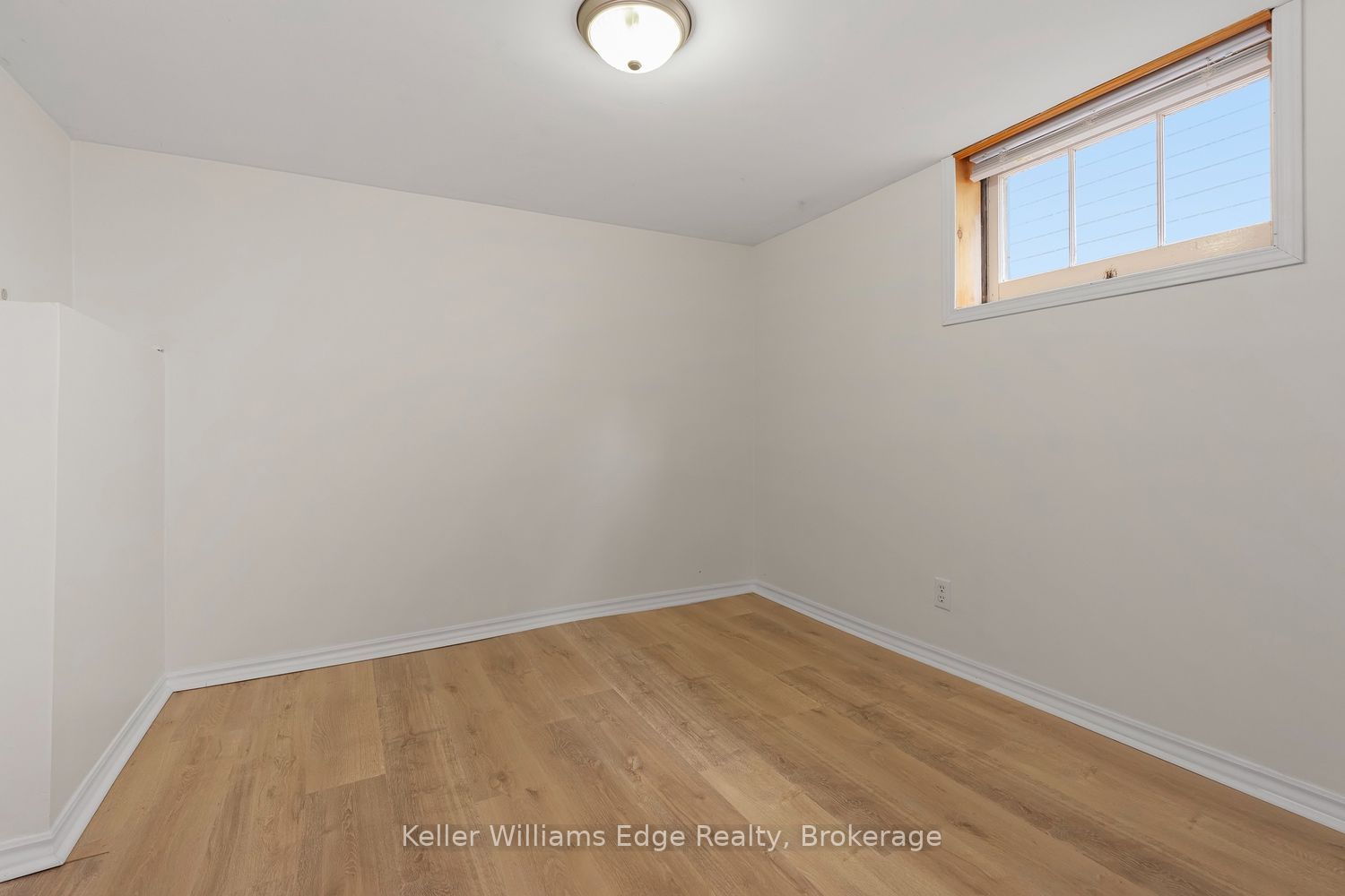 292 Mill Street E Property Photo 23