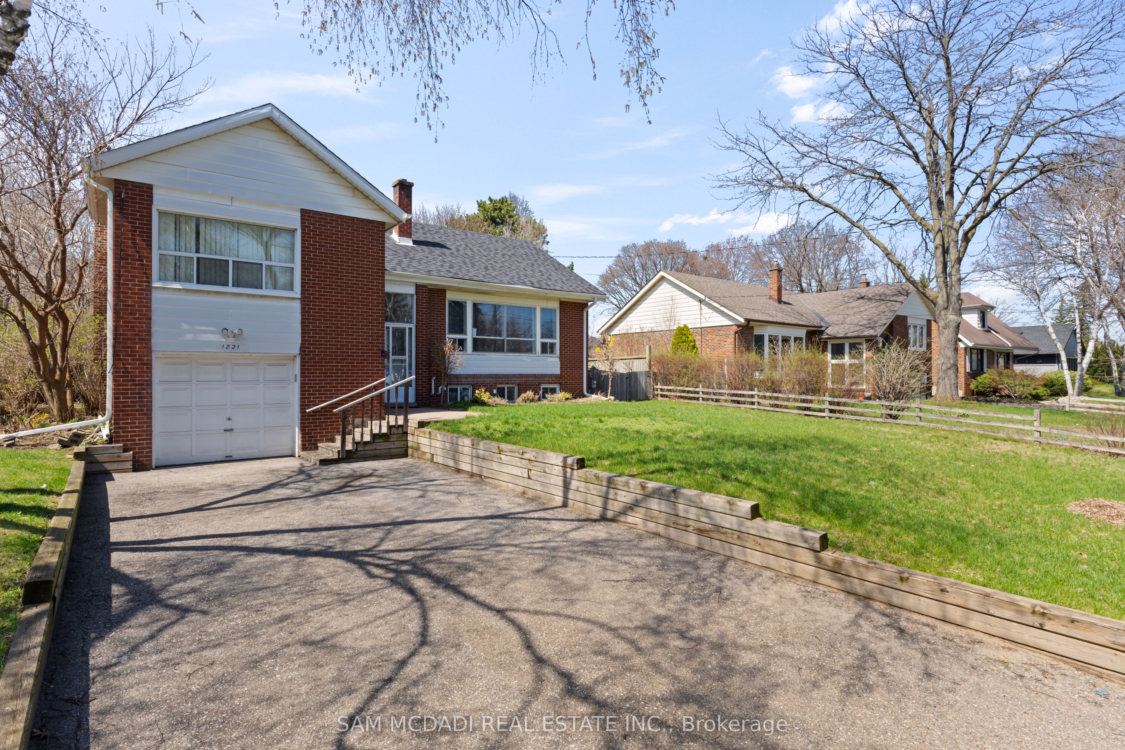 1821 Christopher Road Property Photo 2