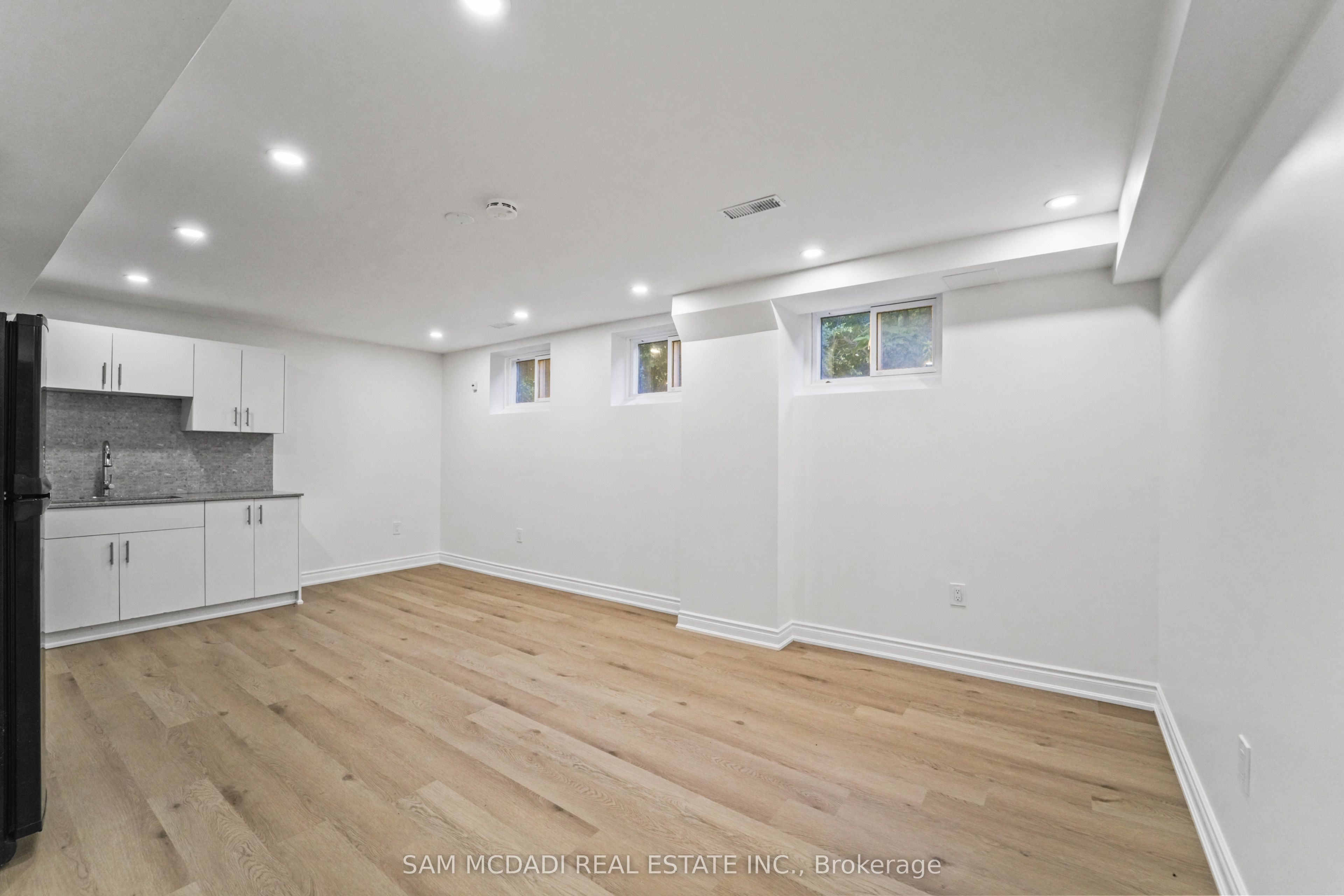1821 Christopher Road Property Photo 5