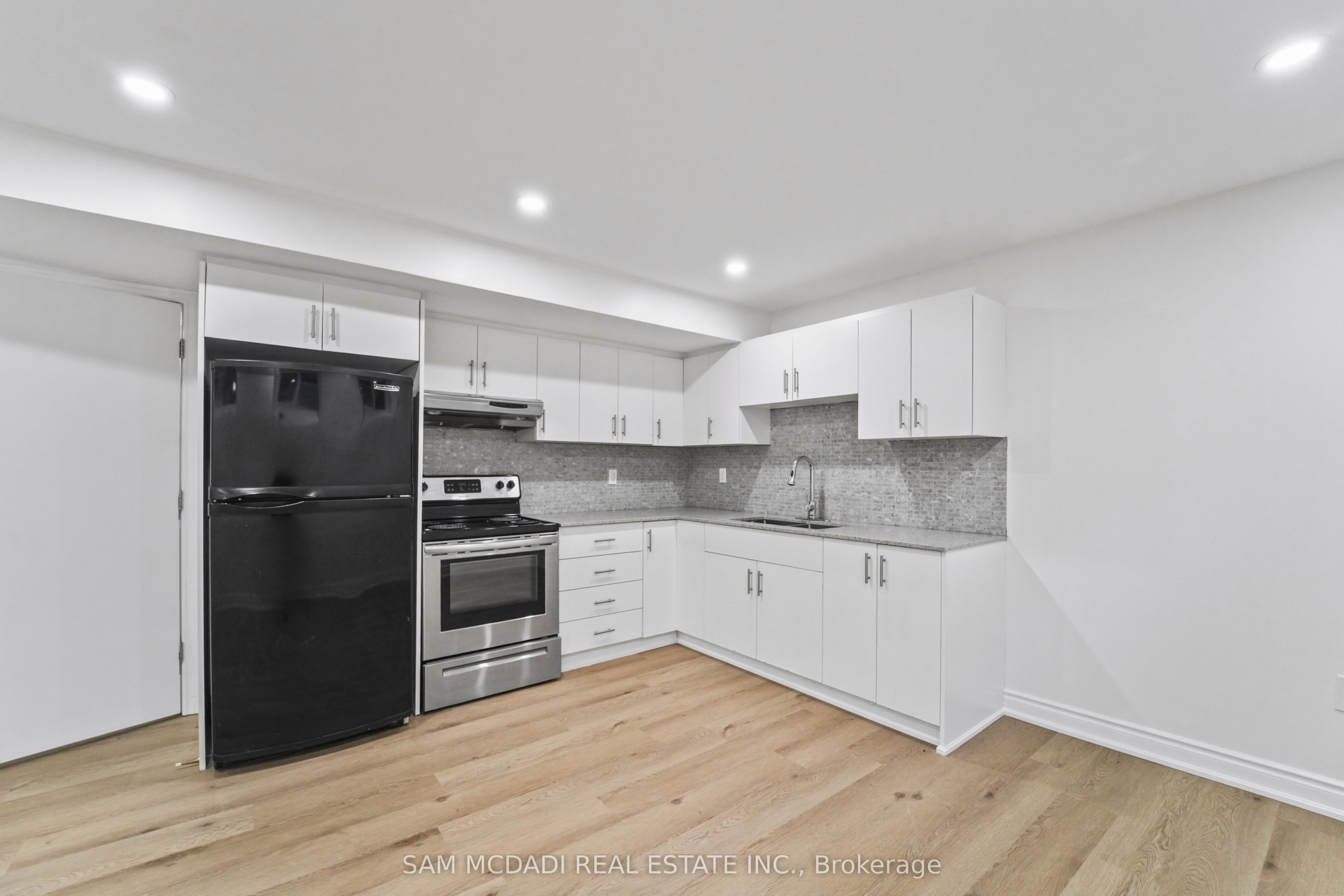 1821 Christopher Road Property Photo 8
