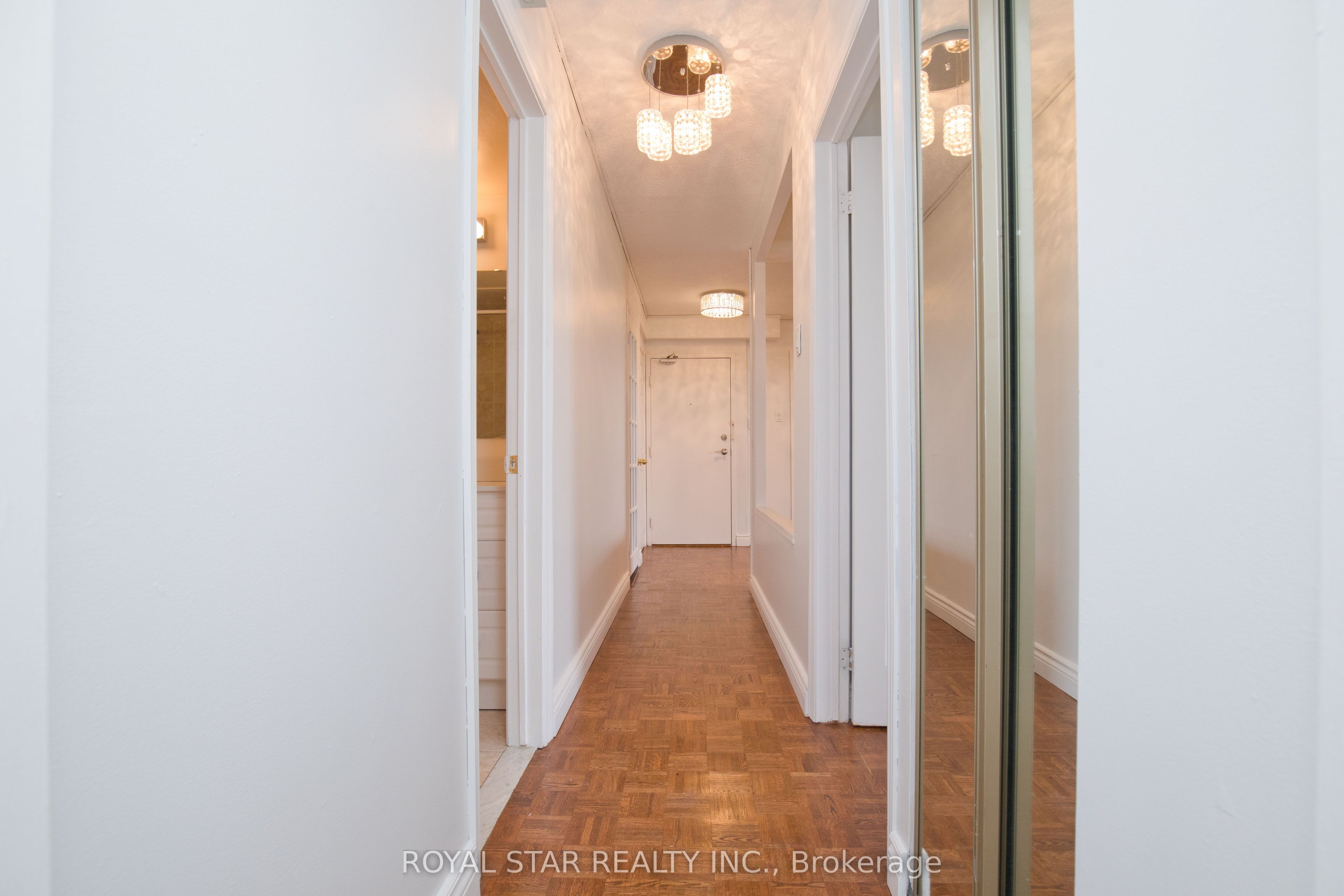1535 Lakeshore Road E 1607 Property Photo 24