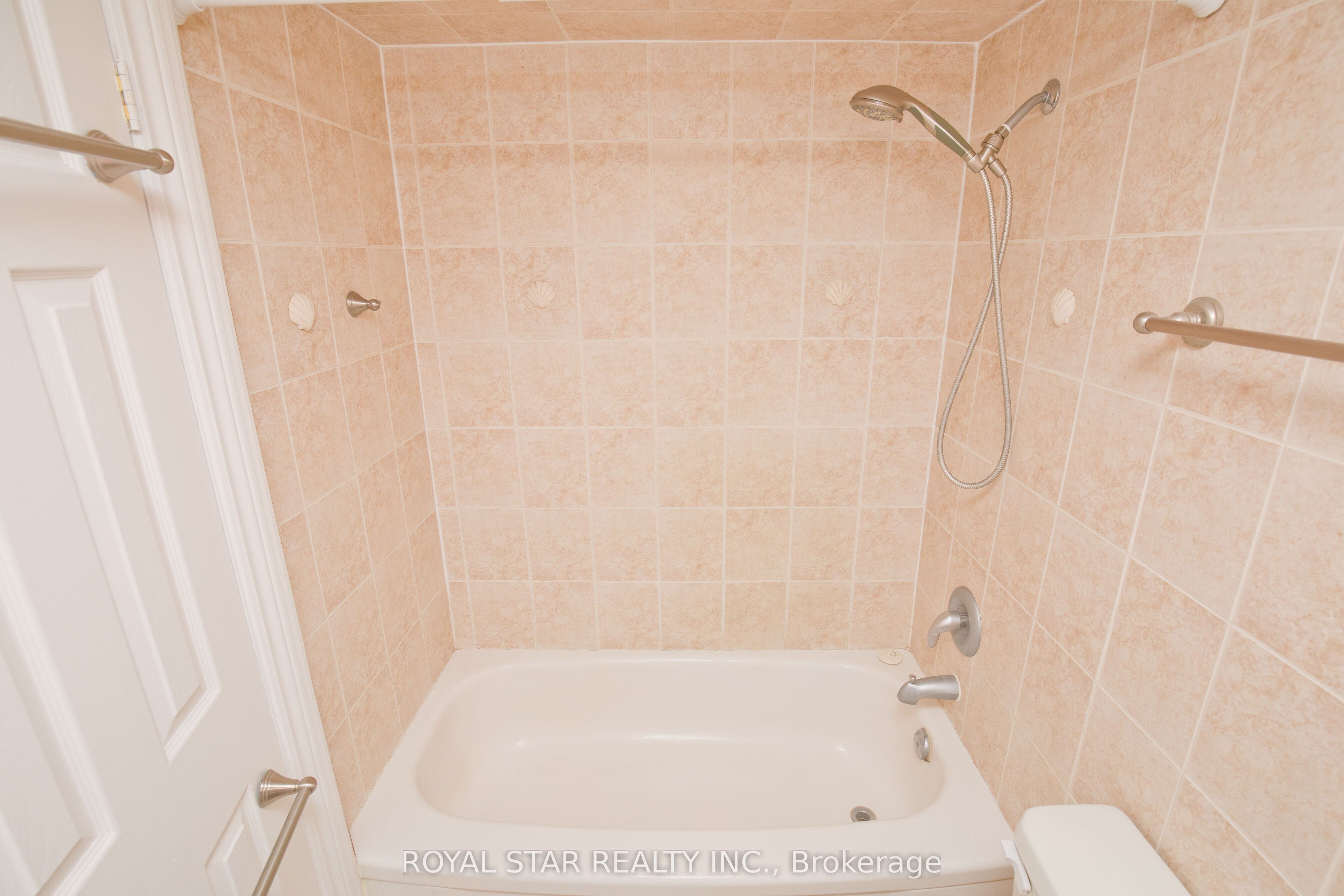 1535 Lakeshore Road E 1607 Property Photo 28