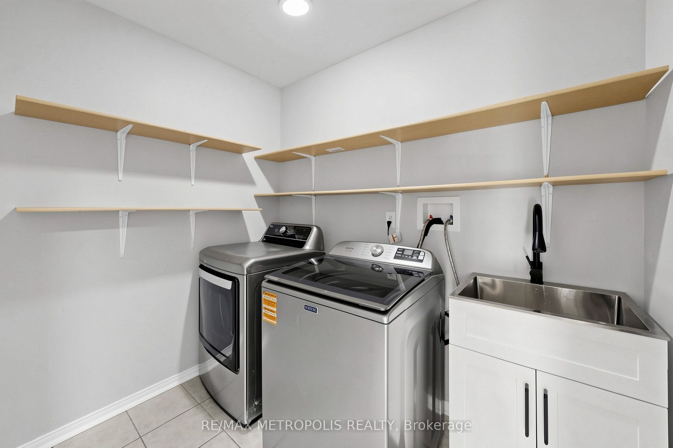 118 Jordan Drive Property Photo 35