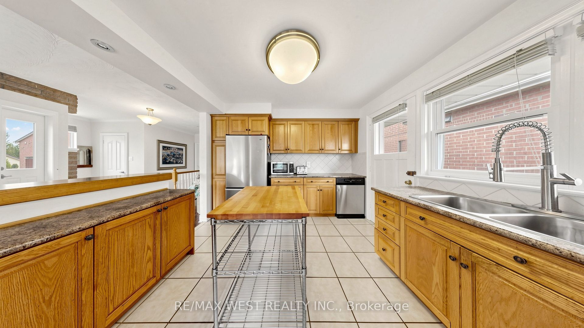 32 Allonsius Drive Property Photo 15