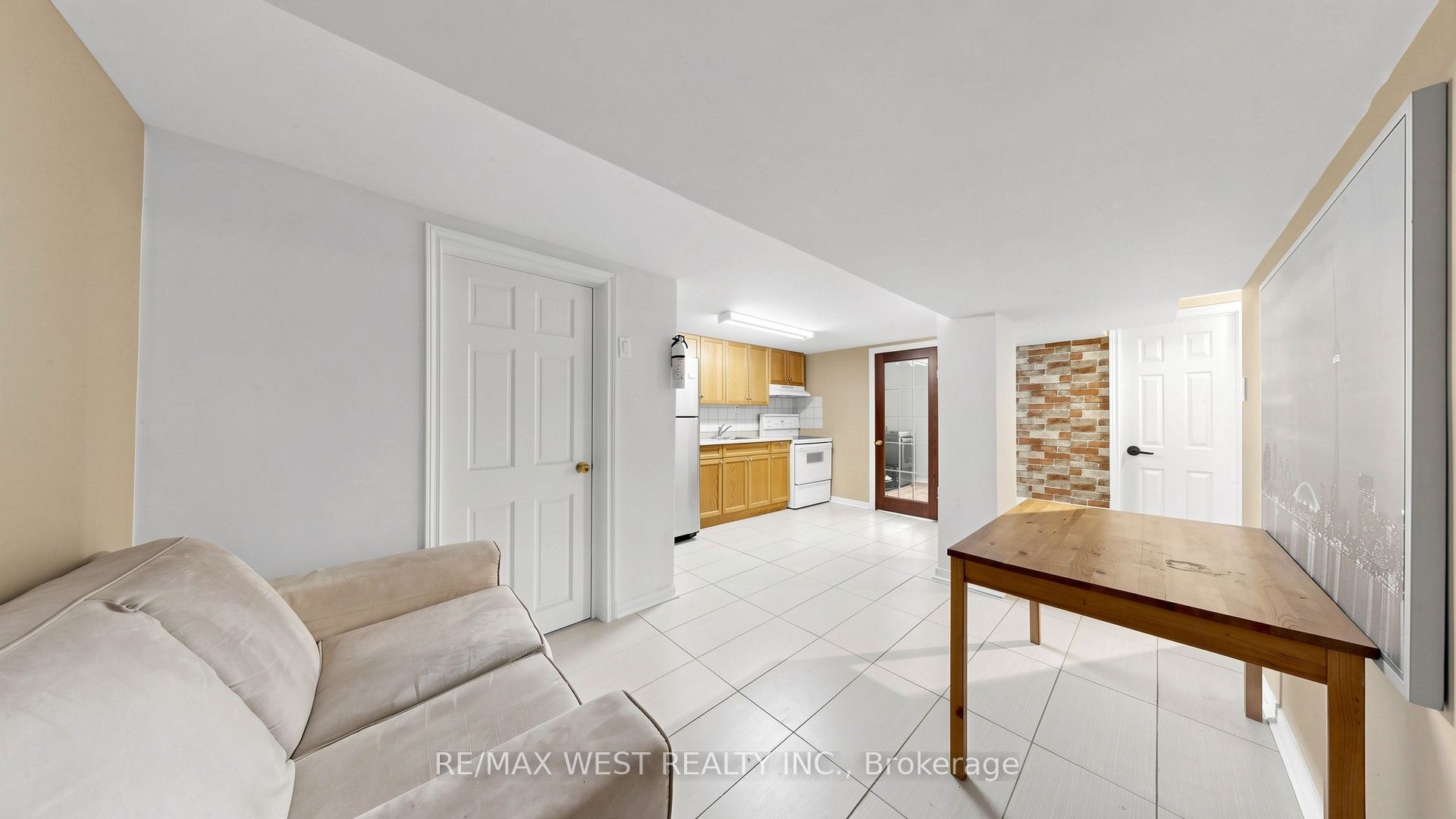 32 Allonsius Drive Property Photo 29