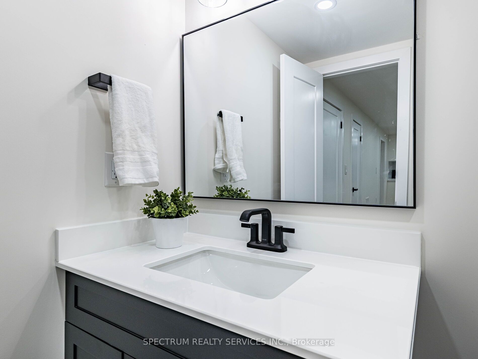 914 Francis Road Property Photo 37