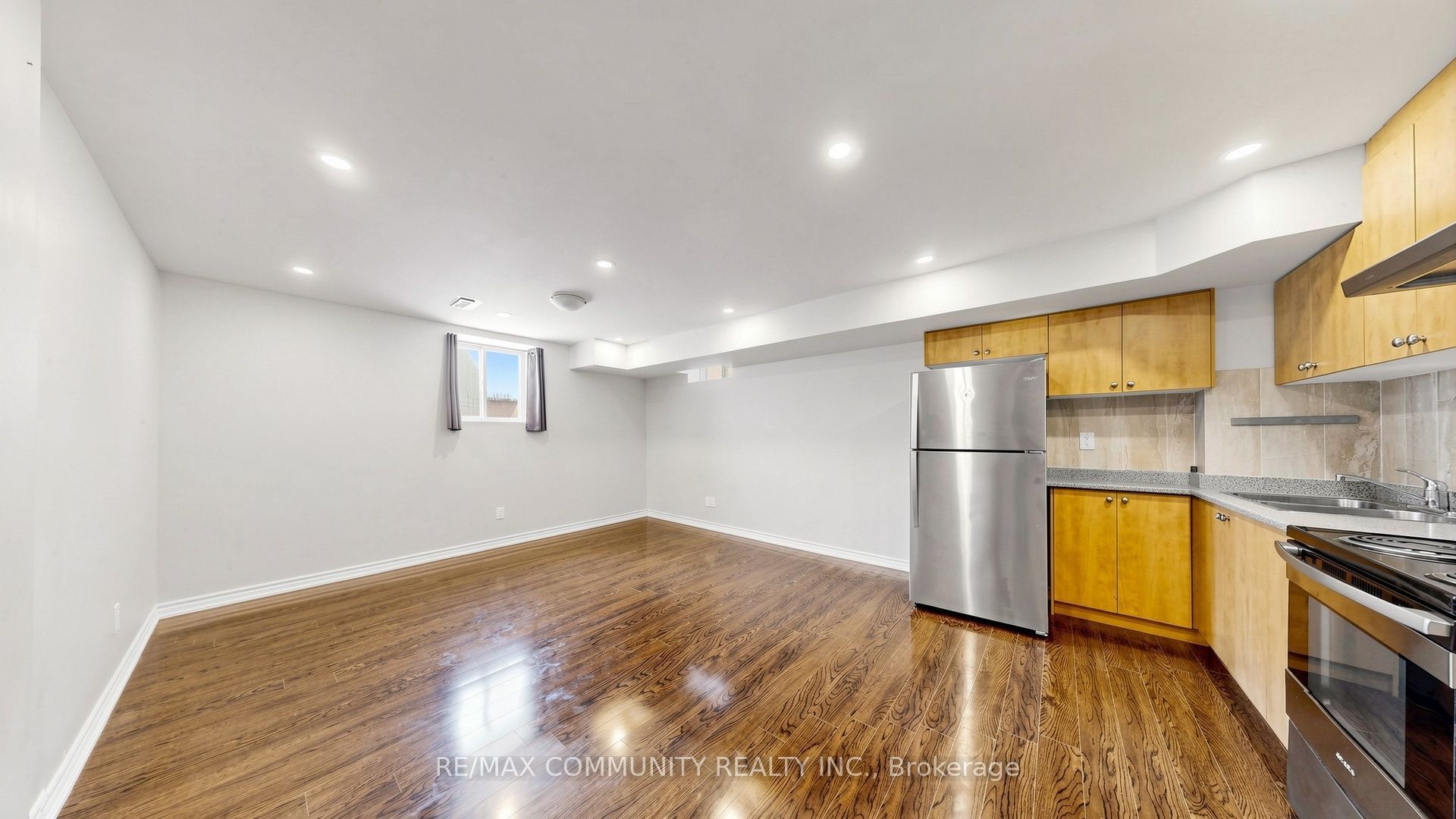 5 Mugford Crescent N Basement Property Photo 6