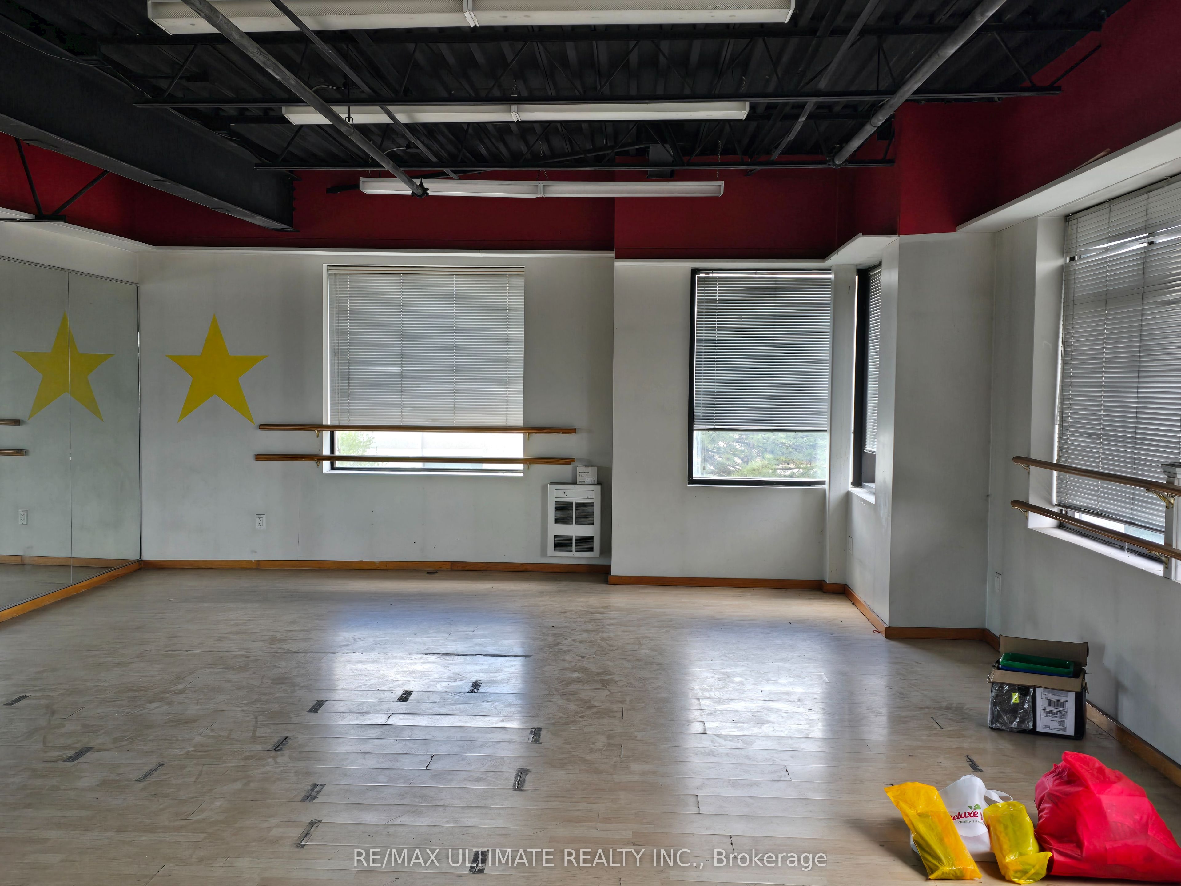 386 Deerhurst Drive A Property Photo 29