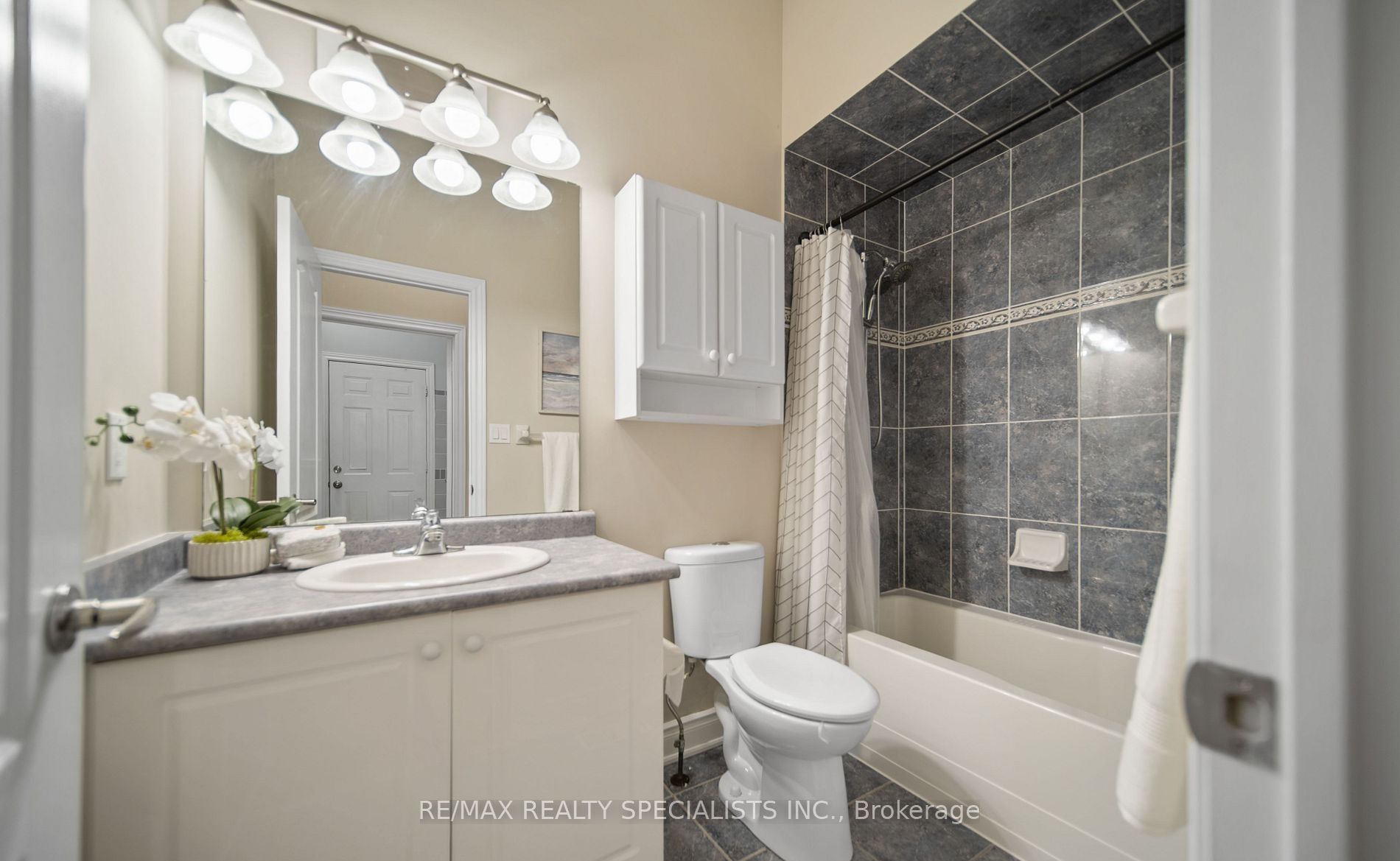 31 Saint Hubert Drive Property Photo 26