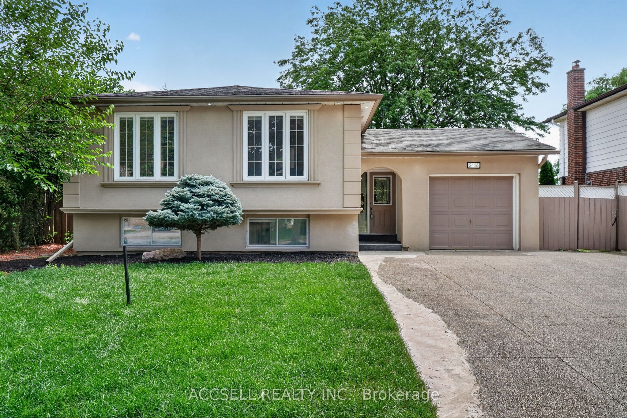 2446 Ventura Drive Property Photo 1