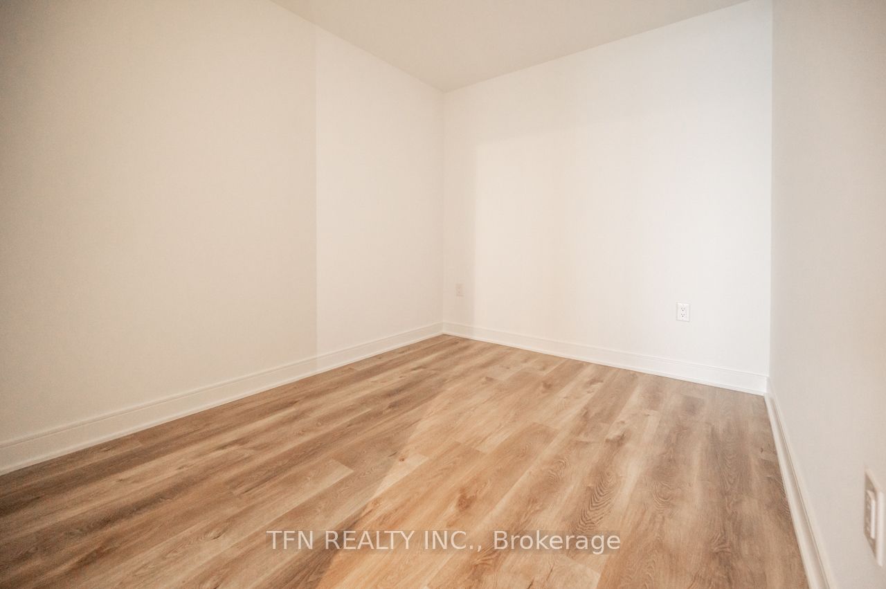 86 Dundas Street E 1611 Property Photo 14
