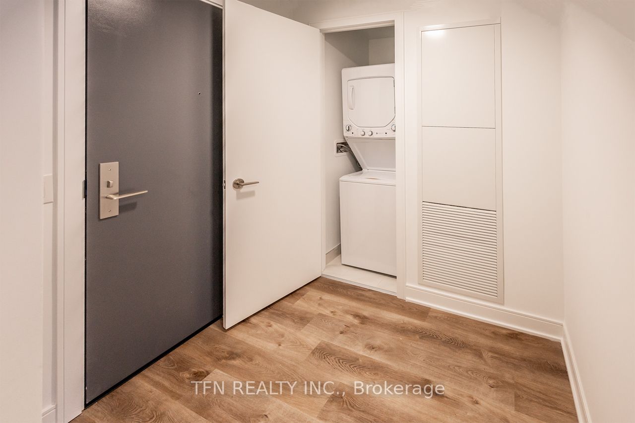 86 Dundas Street E 1611 Property Photo 24